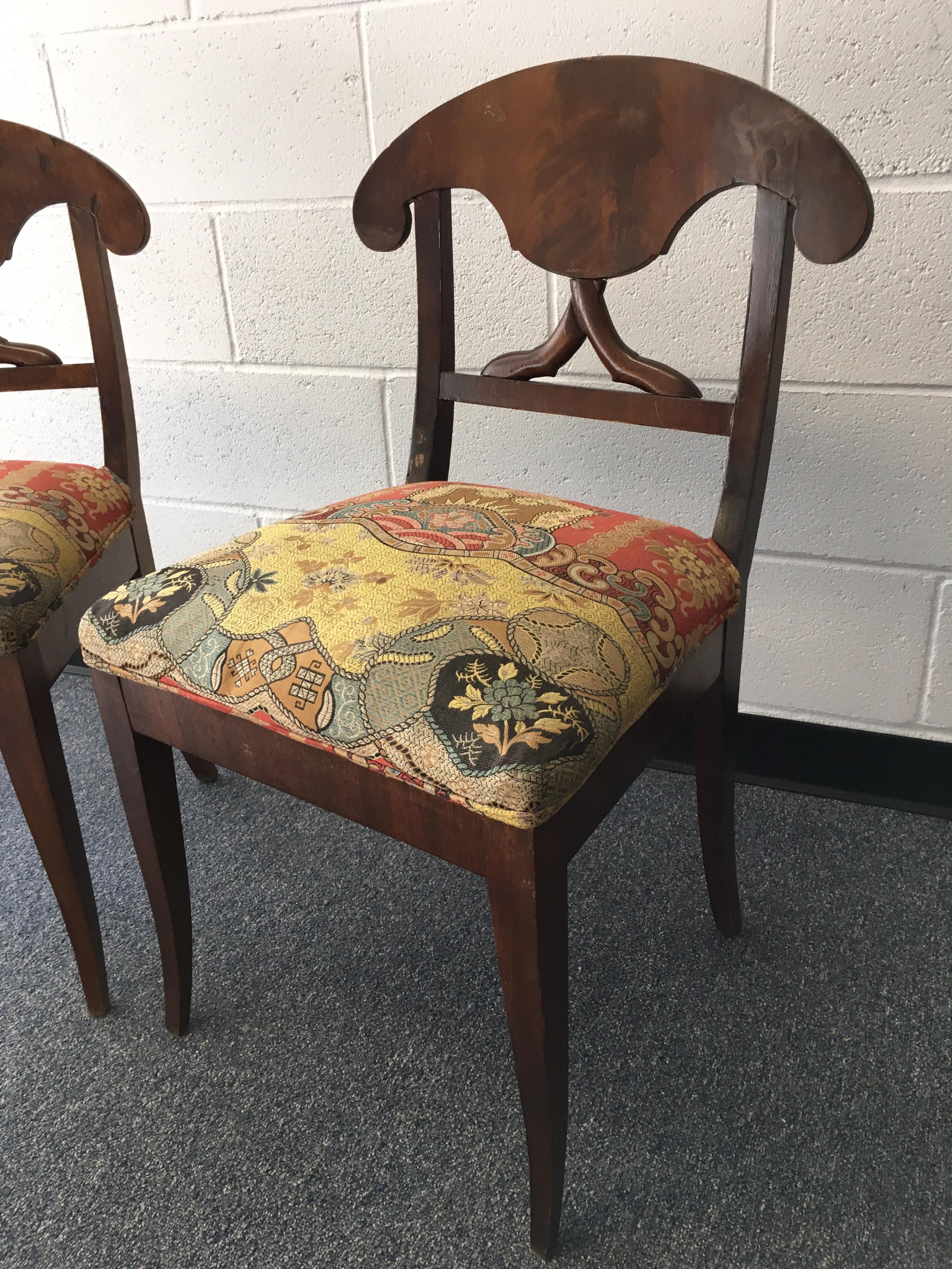 Pair of Late 19th Century Swedish Biedermeier Side Chairs with Silk Fabric In Fair Condition In Southampton, NY