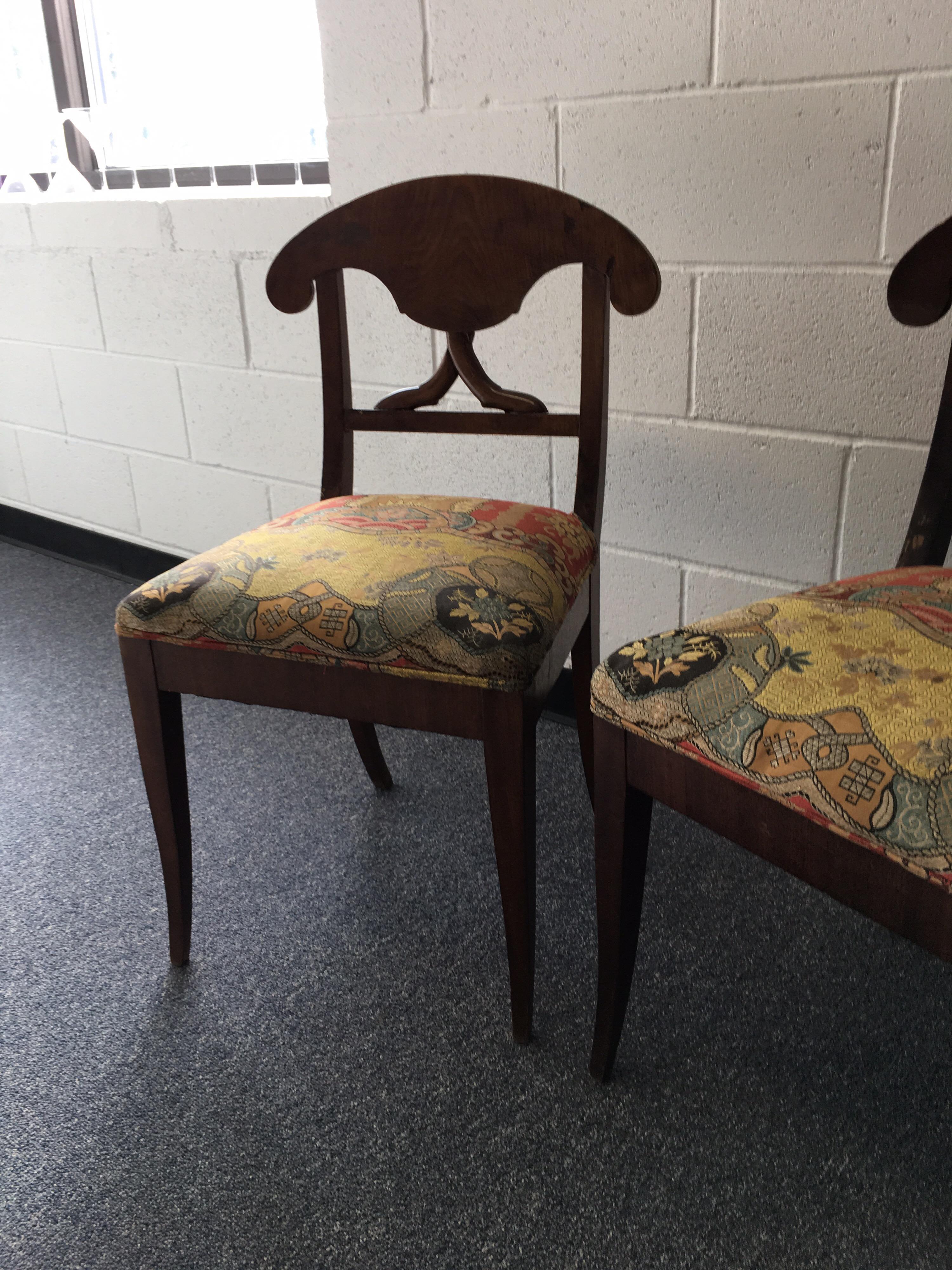 20th Century Pair of Late 19th Century Swedish Biedermeier Side Chairs with Silk Fabric