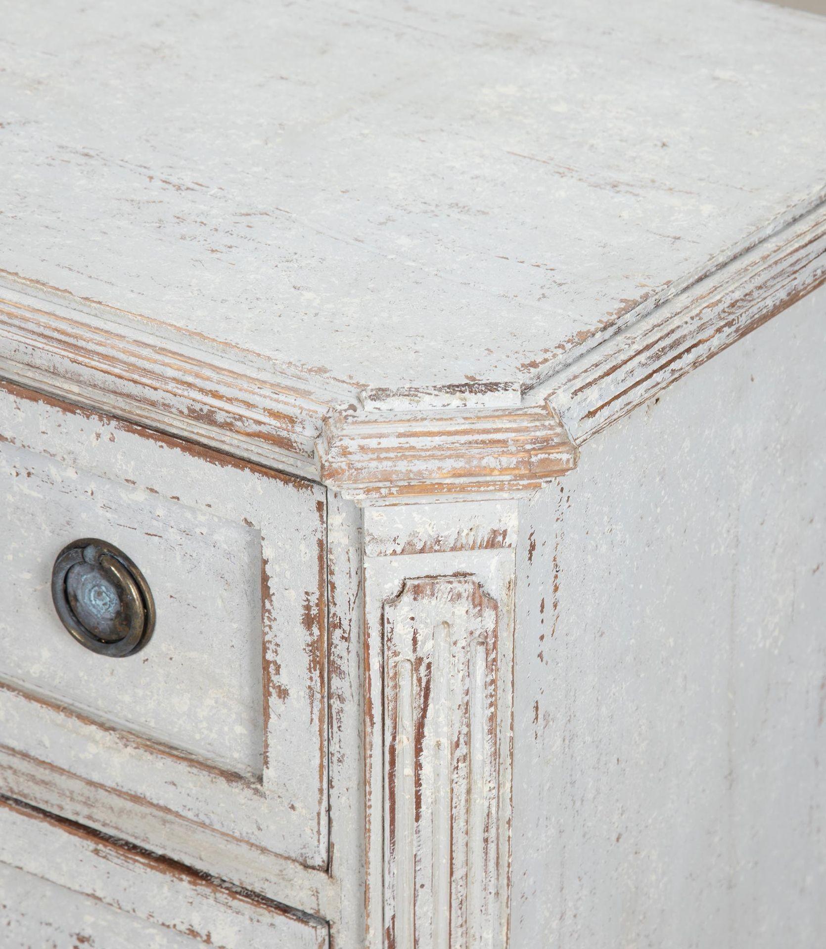 Coppia di commodes svedesi della fine del XIX secolo in stile gustaviano in vendita 5