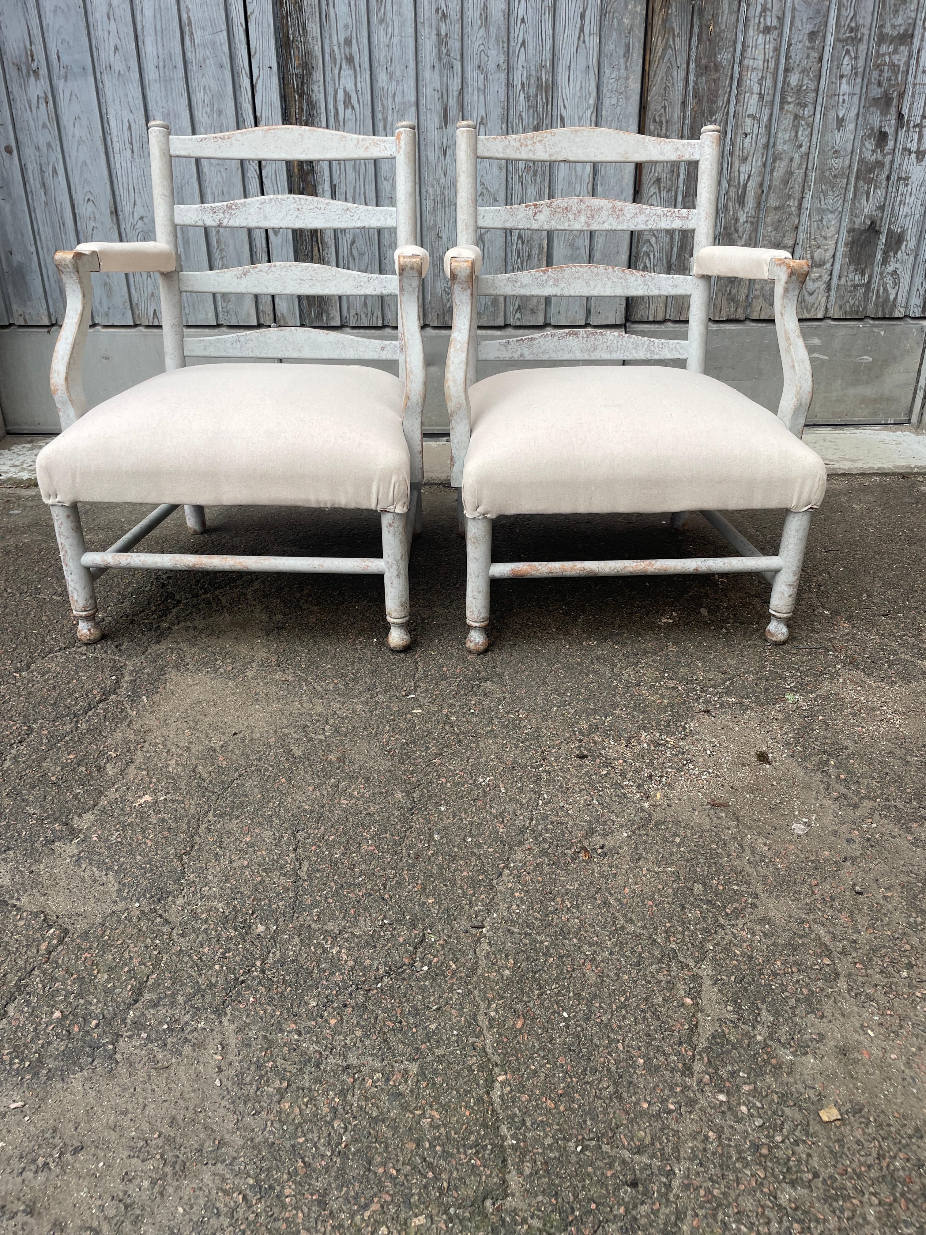 Fait main Paire de fauteuils Gripsholm suédois de la fin du XIXe siècle en vente