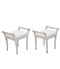 Coppia di pouf svedesi in stile gustaviano della fine del XIX secolo