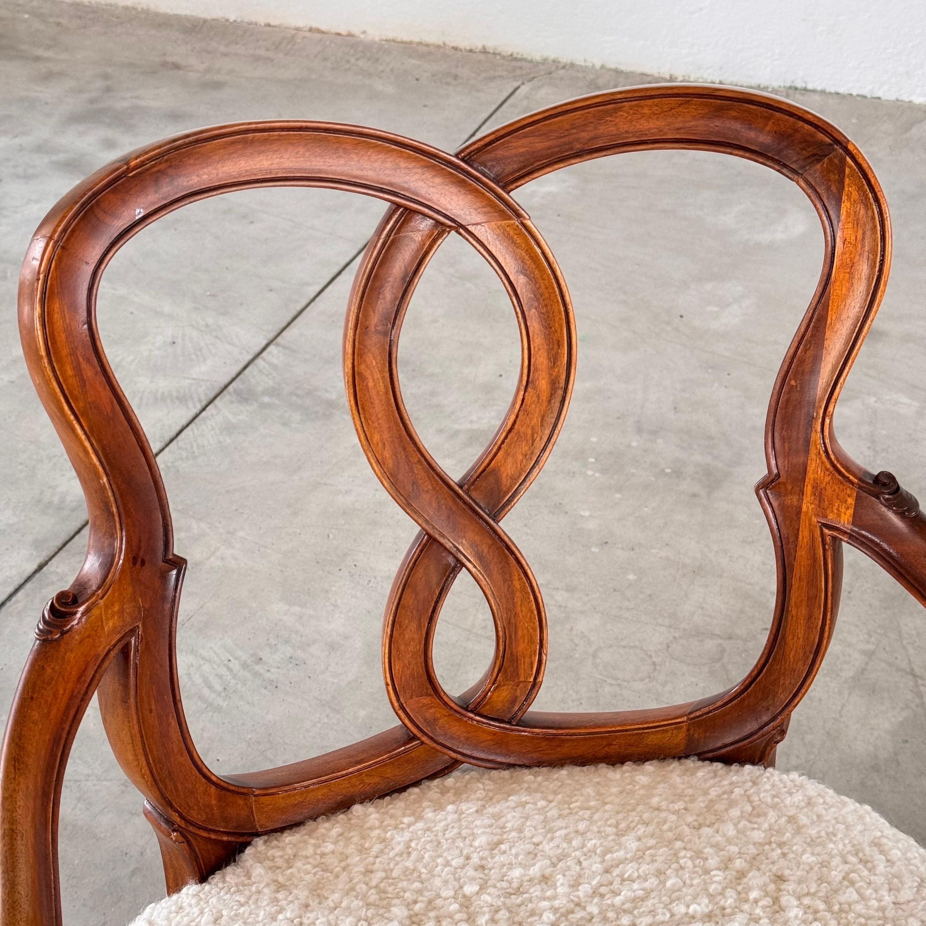 Pareja de Sillones Venecianos de Finales del Siglo XIX, Restaurados con Bouclé Dedar Milano en venta 6