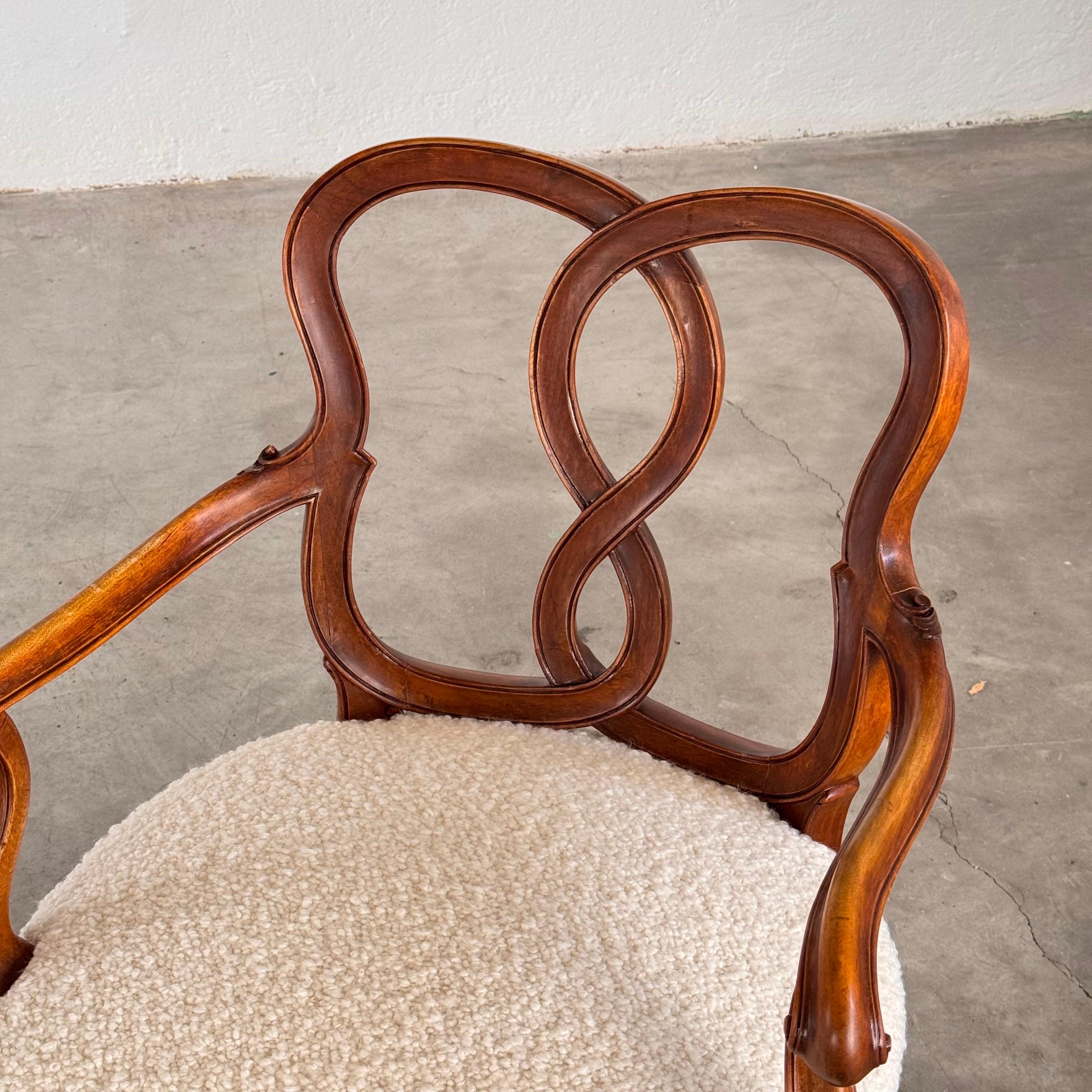 Pareja de Sillones Venecianos de Finales del Siglo XIX, Restaurados con Bouclé Dedar Milano en venta 7