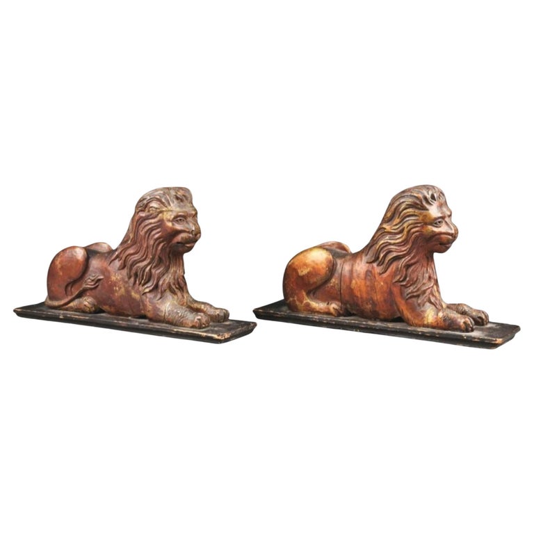 Pair of Late 19th Century Wood and Gilt Lions from Asia For Sale at 1stDibs