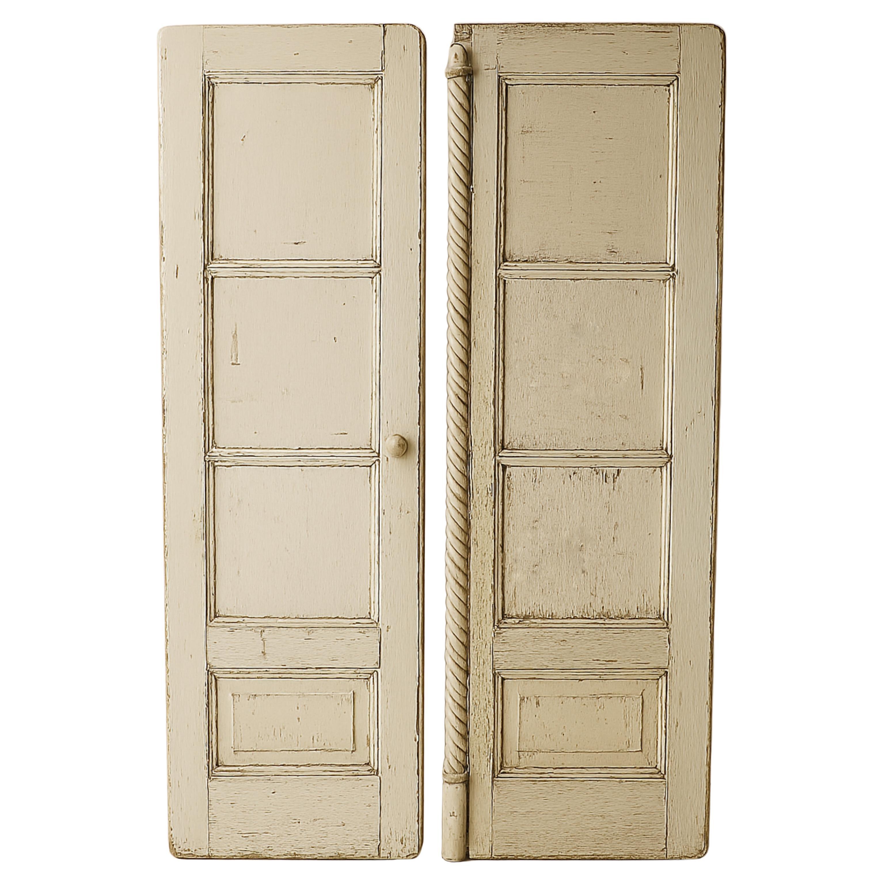 Pair of Late 19th Century Wooden Doors For Sale