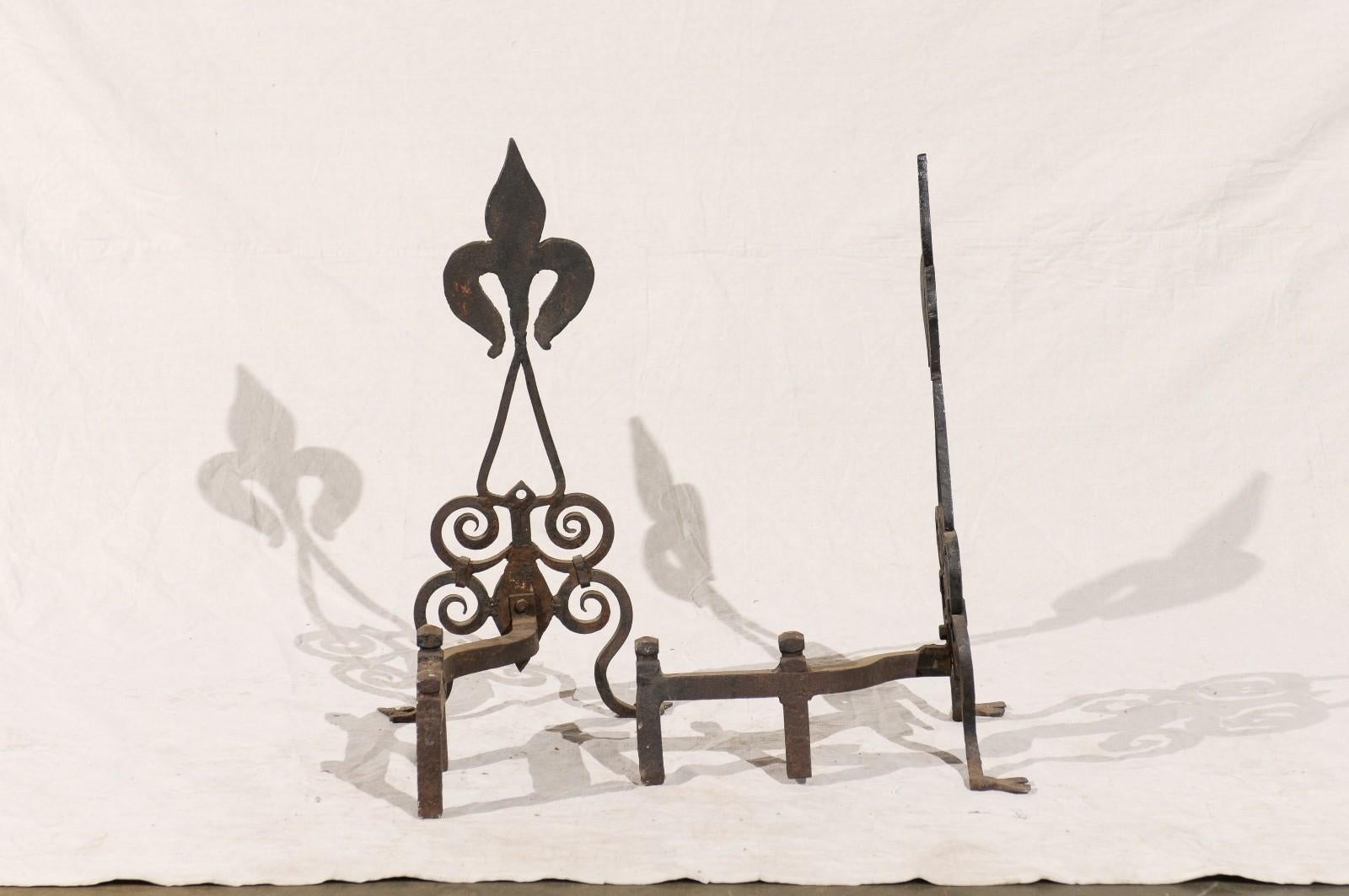 Pair of Late 19th-Early 20th Century American Black Fleur-de-Lis Andirons For Sale 1