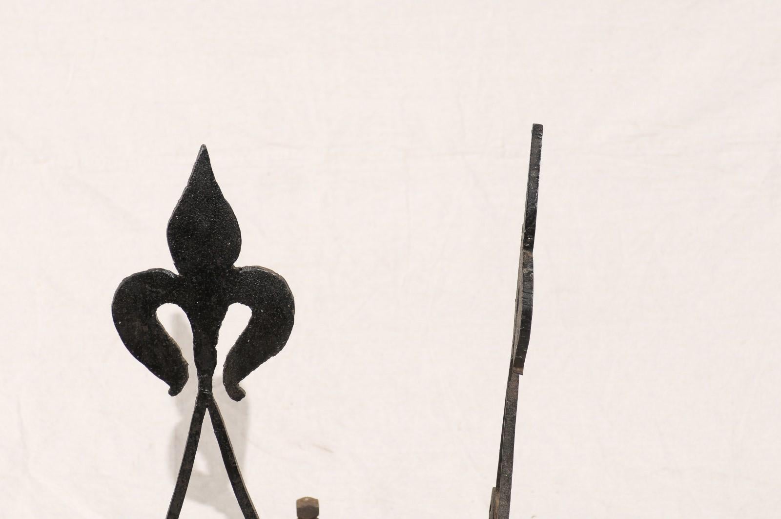 Pair of Late 19th-Early 20th Century American Black Fleur-de-Lis Andirons For Sale 5