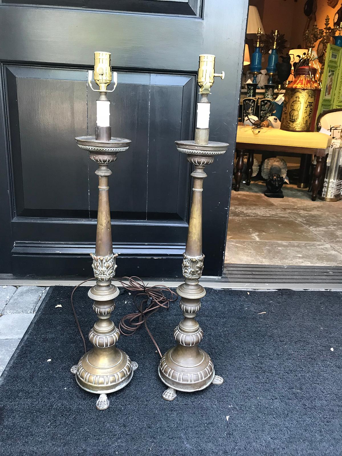 Pair of Late 19th-Early 20th Century Brass Candlesticks as Lamps For Sale 7