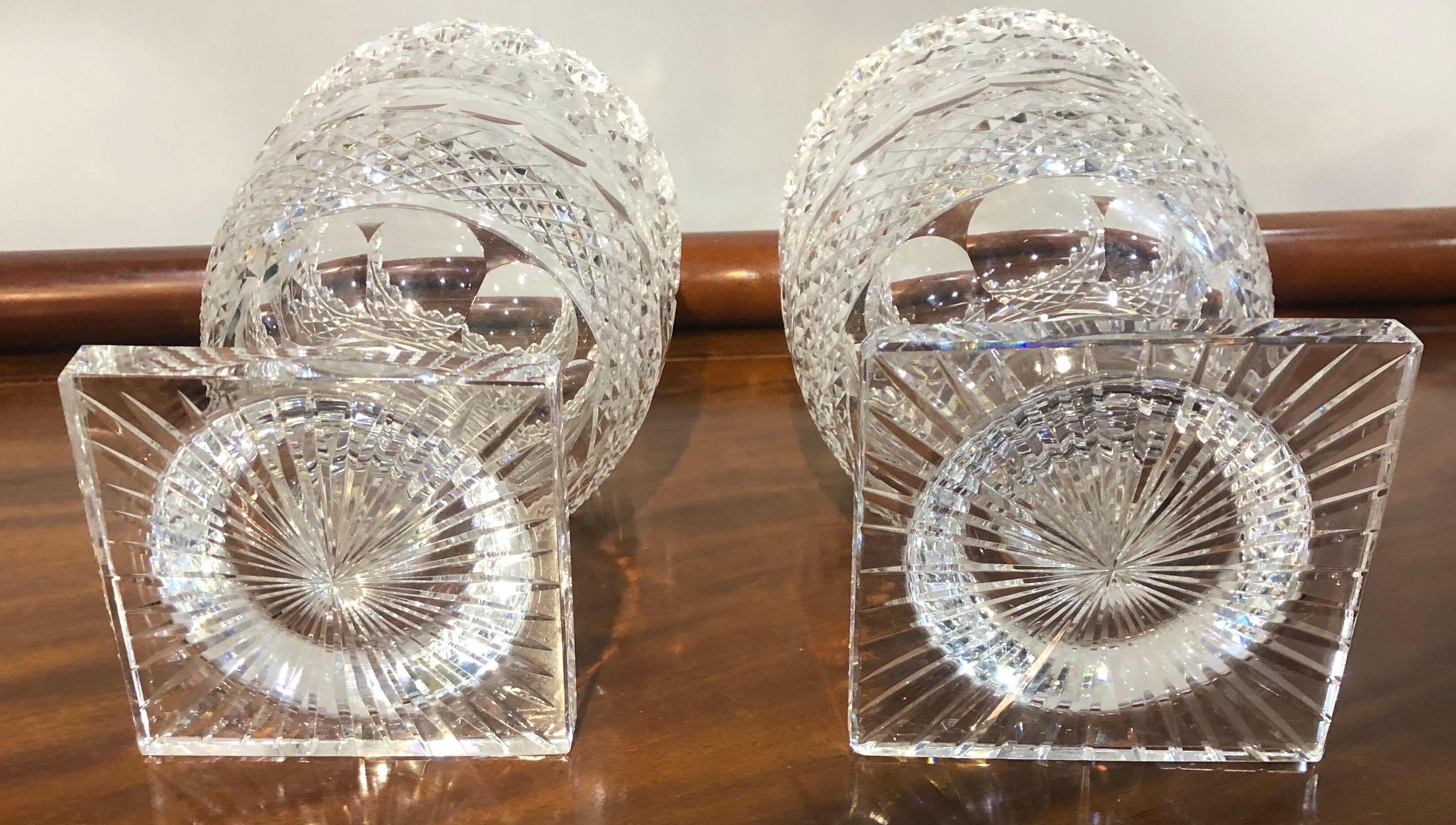 Paar Vasen aus geschliffenem Glas aus dem späten 19. und frühen 20. (Geschliffenes Glas)