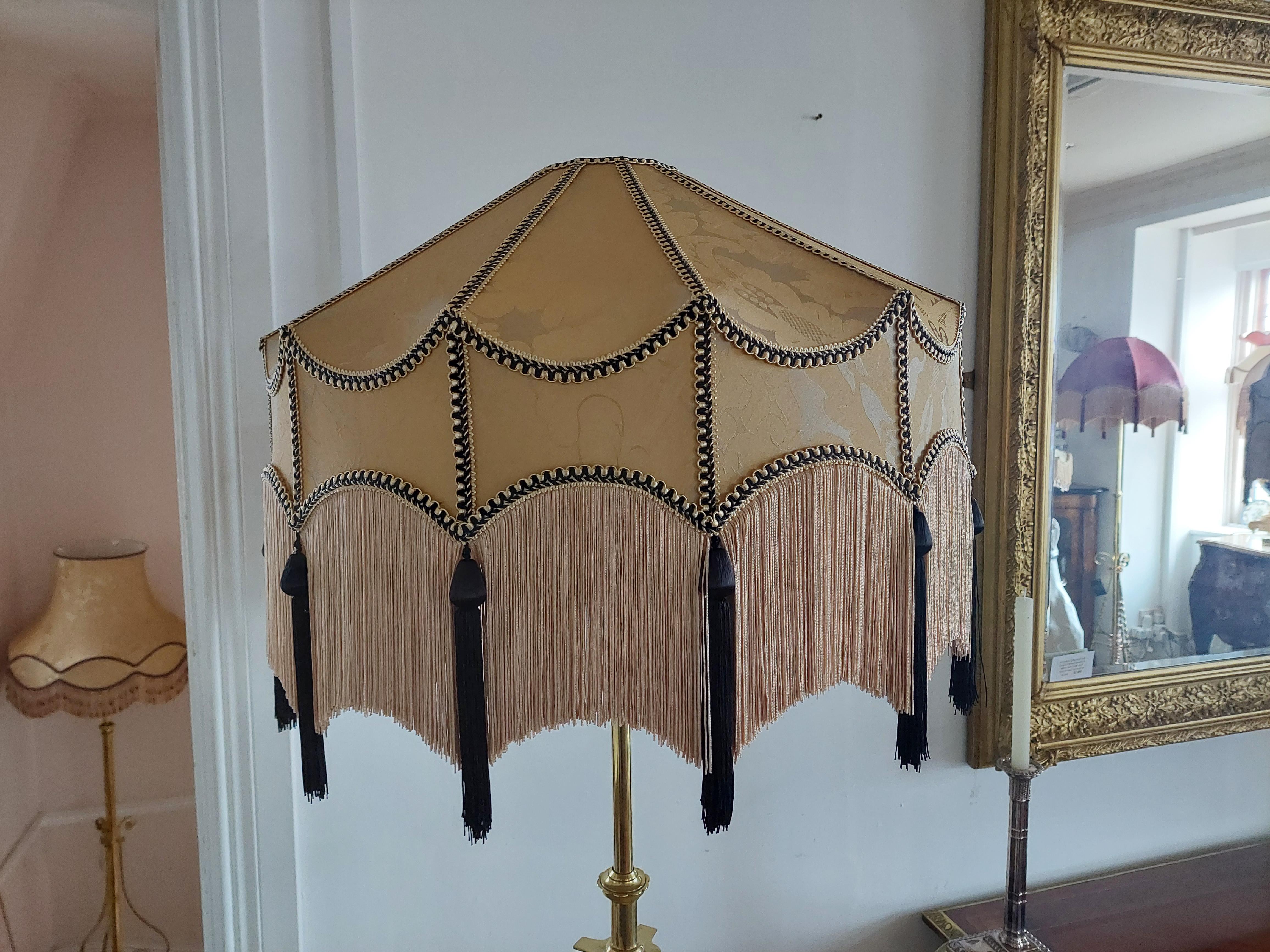 Paire de lampadaires extensibles en laiton de la fin du XIXe siècle en vente 2