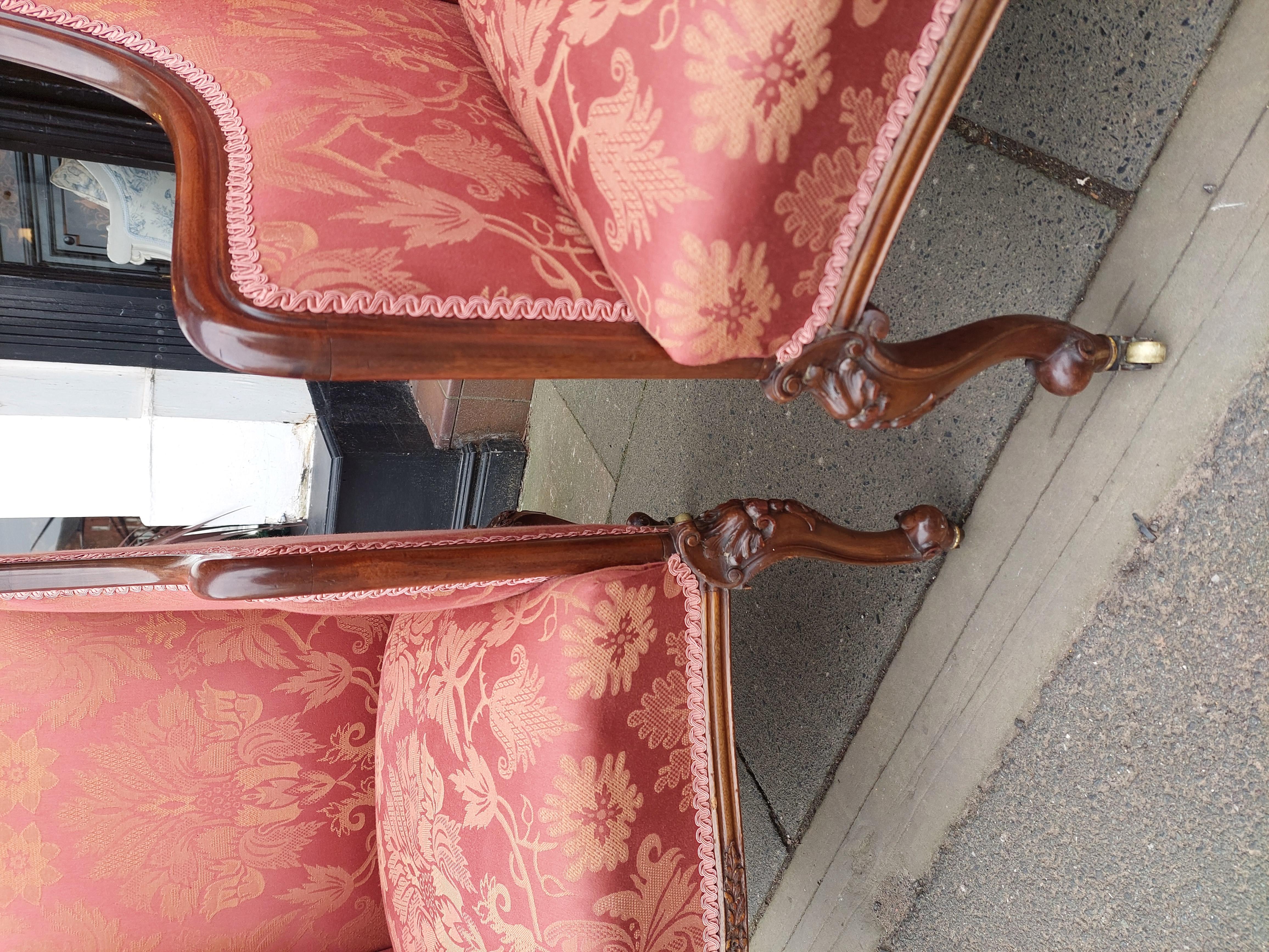 Paire de chaises de salon en acajou sculpté de la fin du XIXe siècle Bon état à Altrincham, GB