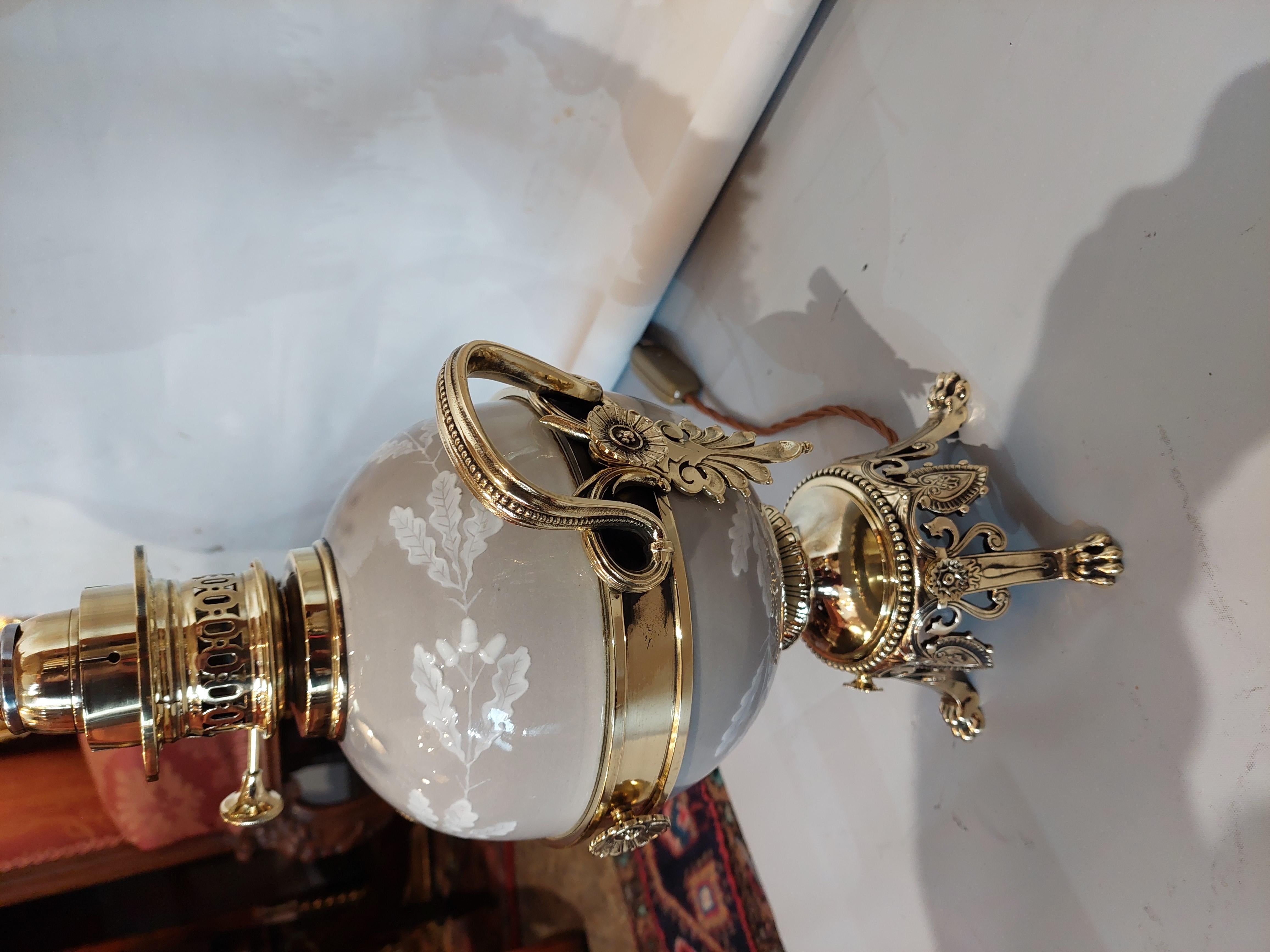 Pair of Late 19thC  Gilt  Brass & Porcelain Oil Lamps In Good Condition For Sale In Altrincham, GB