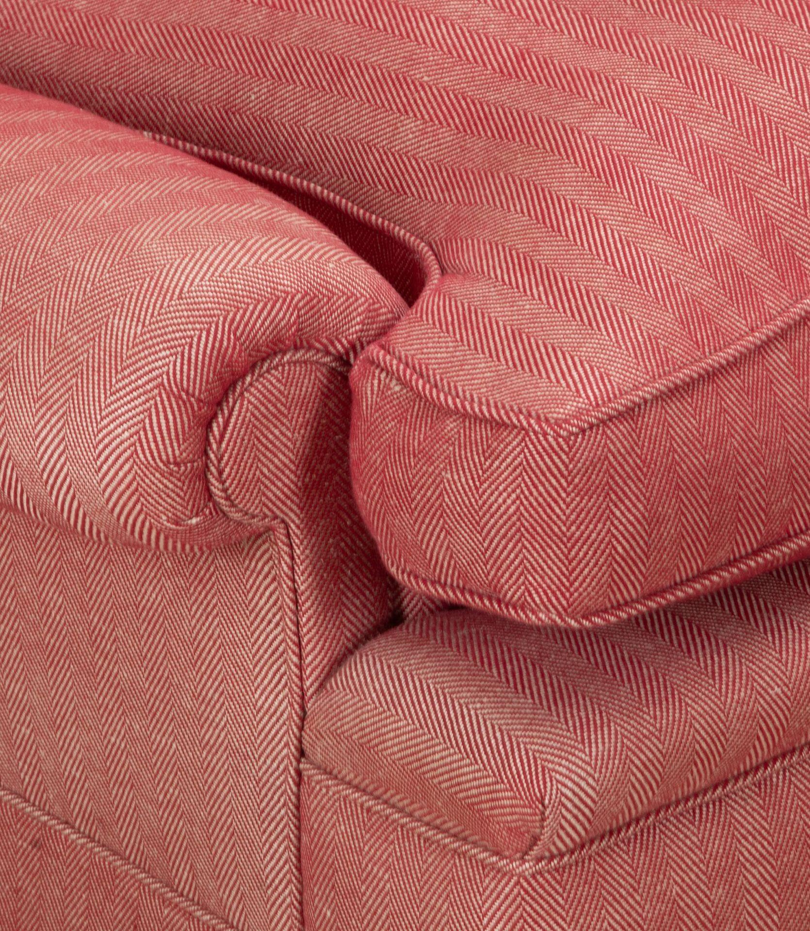 Pareja de sillones ingleses Colefax y Fowler de finales del siglo XX en venta 3