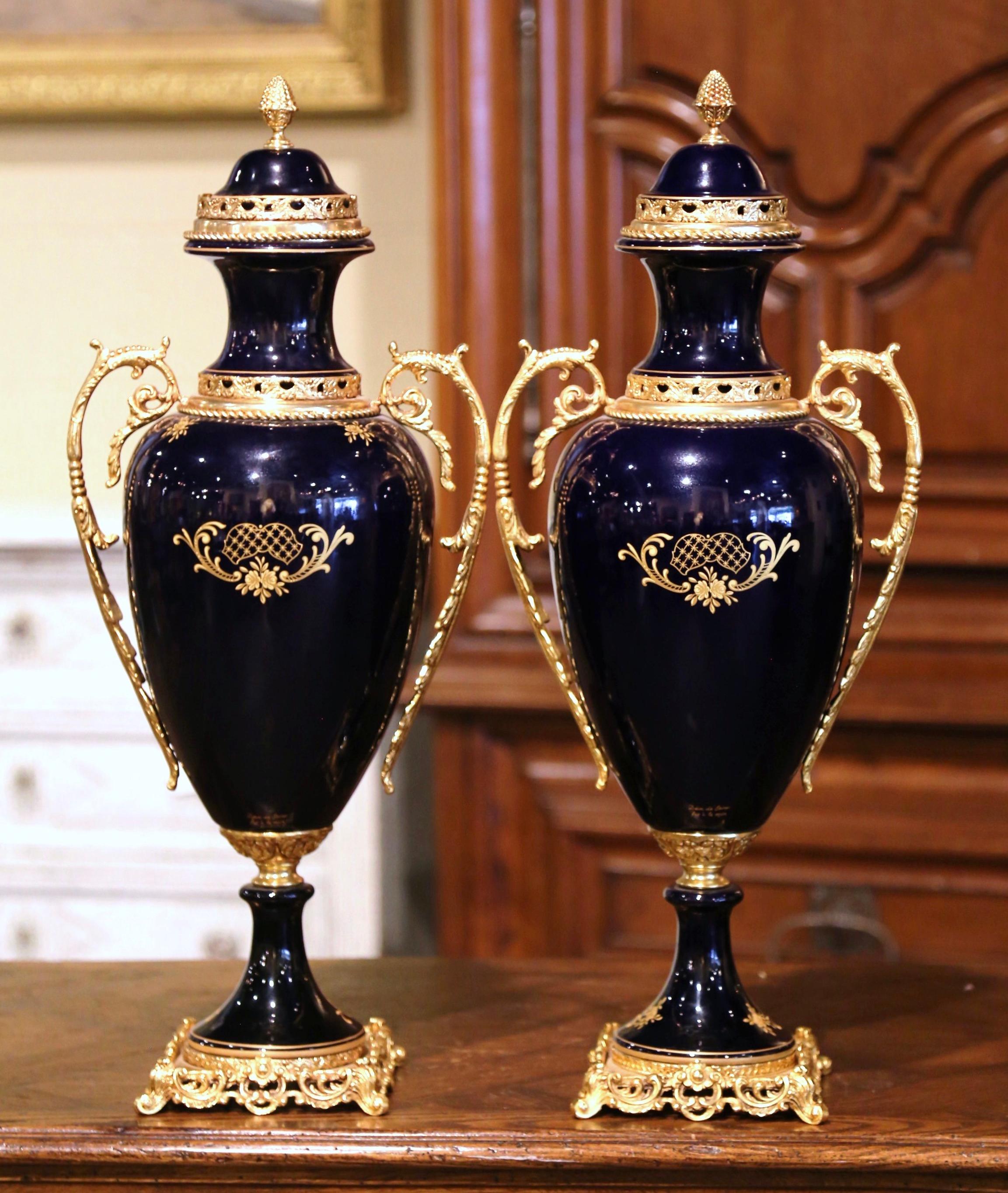 Pair of Late 20th Century French Blue Royal Porcelain & Brass Sèvres Style Urns 6