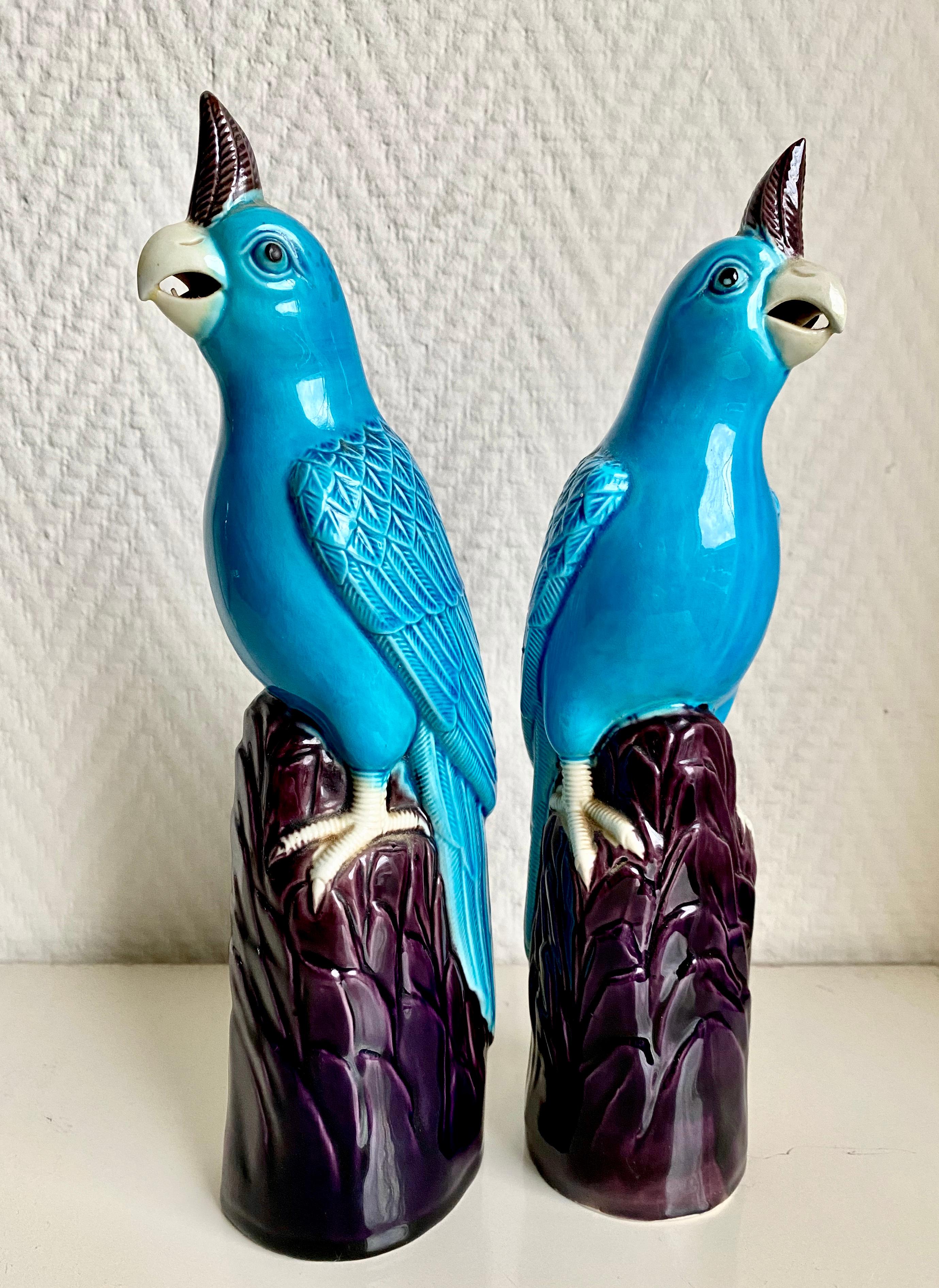 Bohemian Pair of Late 20th Century Porcelain Turqoise Cockatoos For Sale