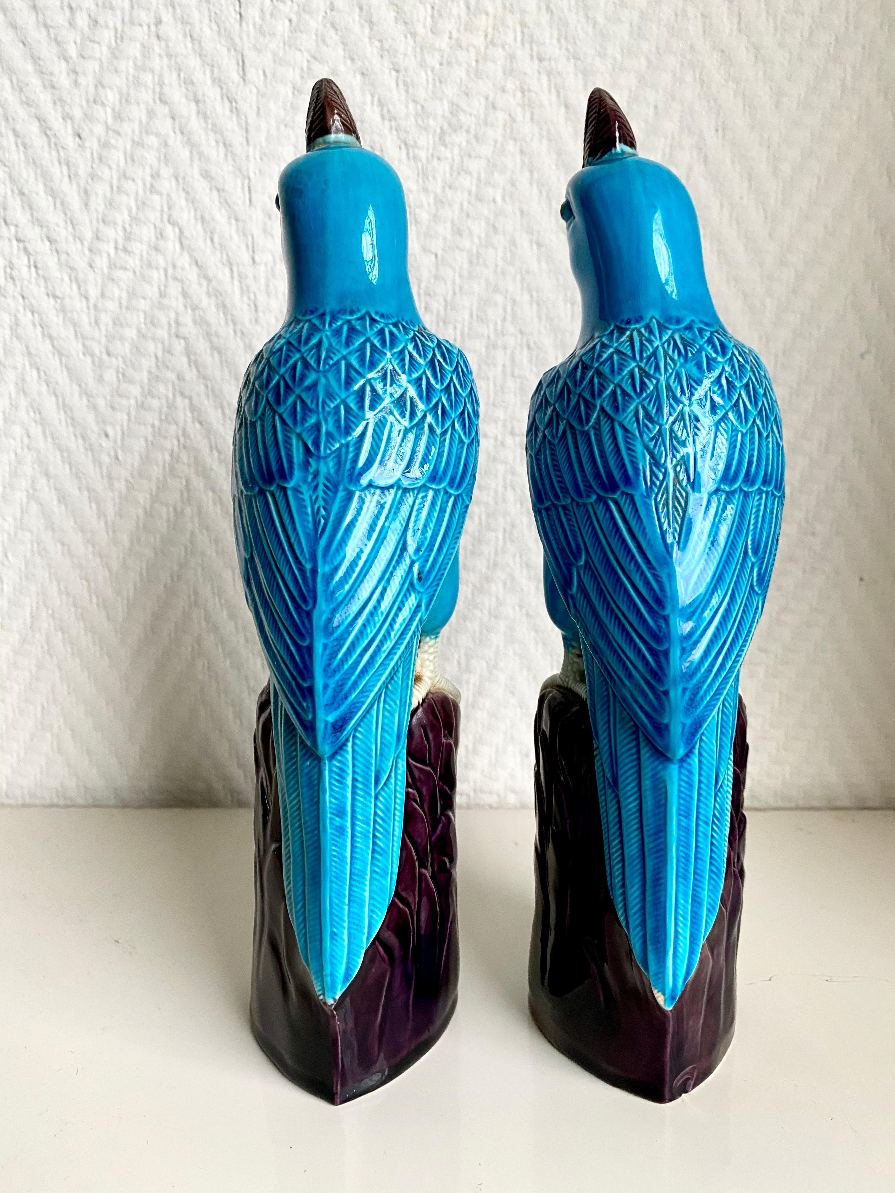 Pair of Late 20th Century Porcelain Turqoise Cockatoos In Good Condition For Sale In Schagen, NL