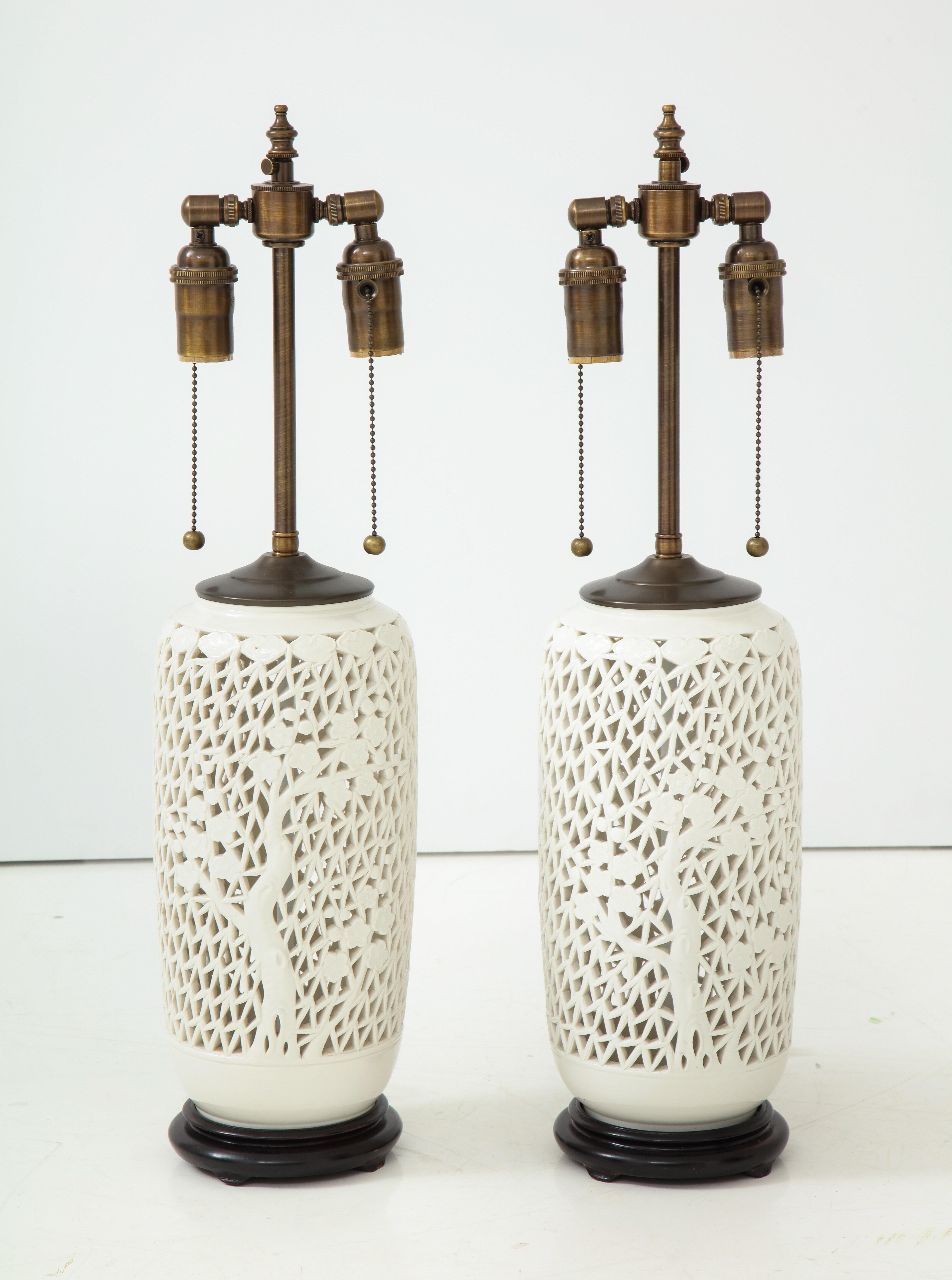 Pair of Late 20th Century Reticulated Lamps For Sale 1