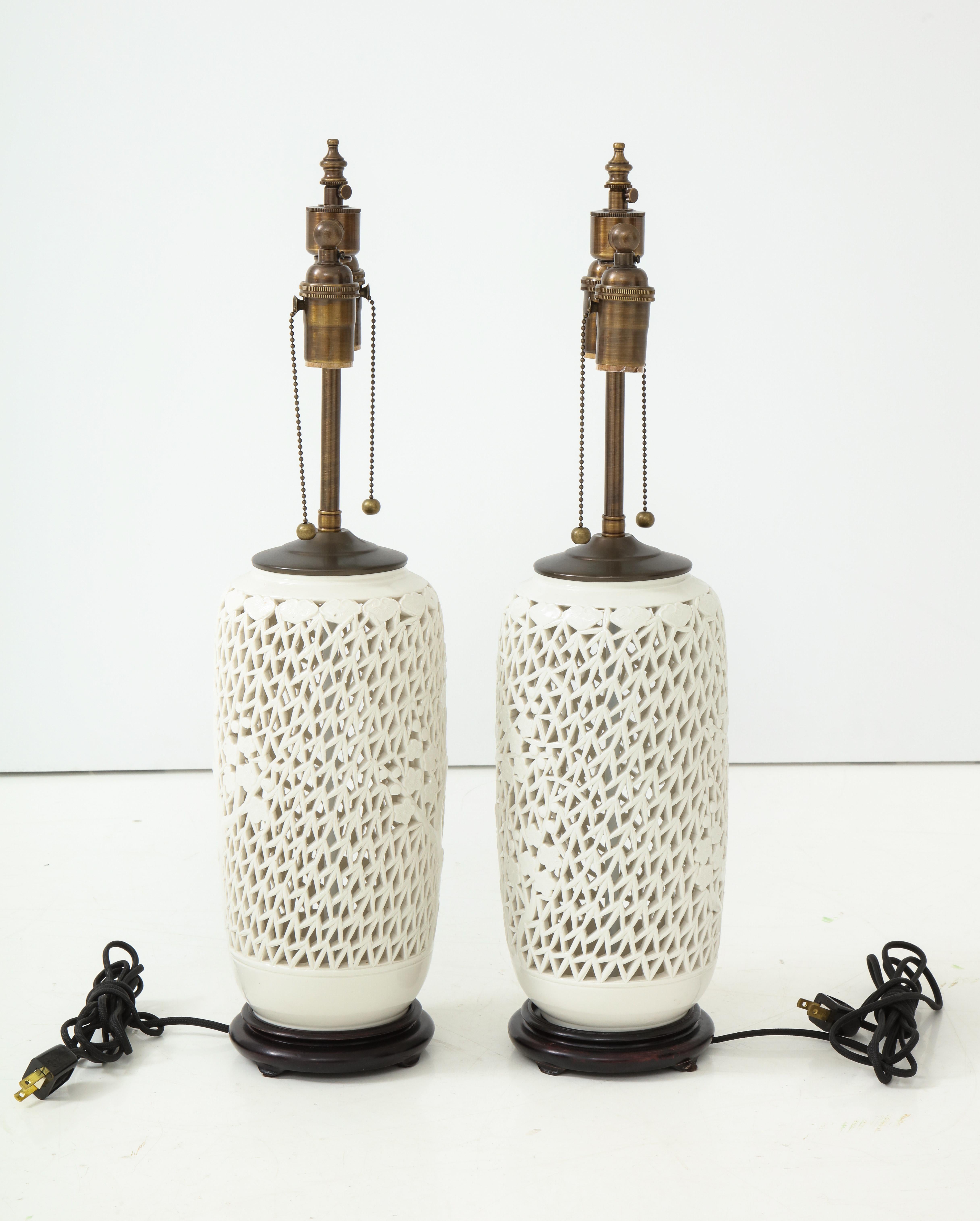 Pair of Late 20th Century Reticulated Lamps For Sale 3