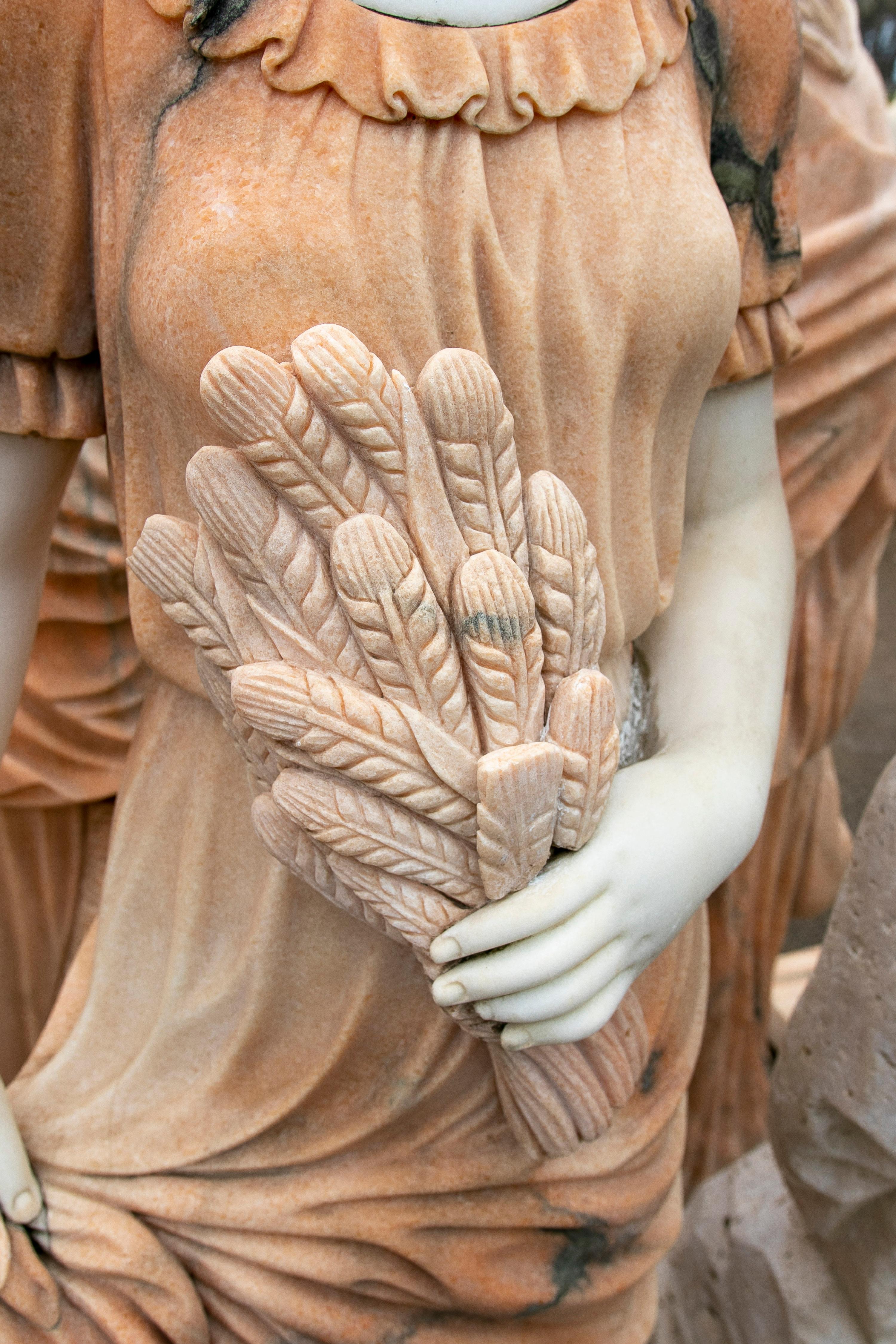 Pair of Late 20th Century Spanish Carrara White & Rosetta Pink Marble Sculptures In condizioni buone in vendita a Marbella, ES