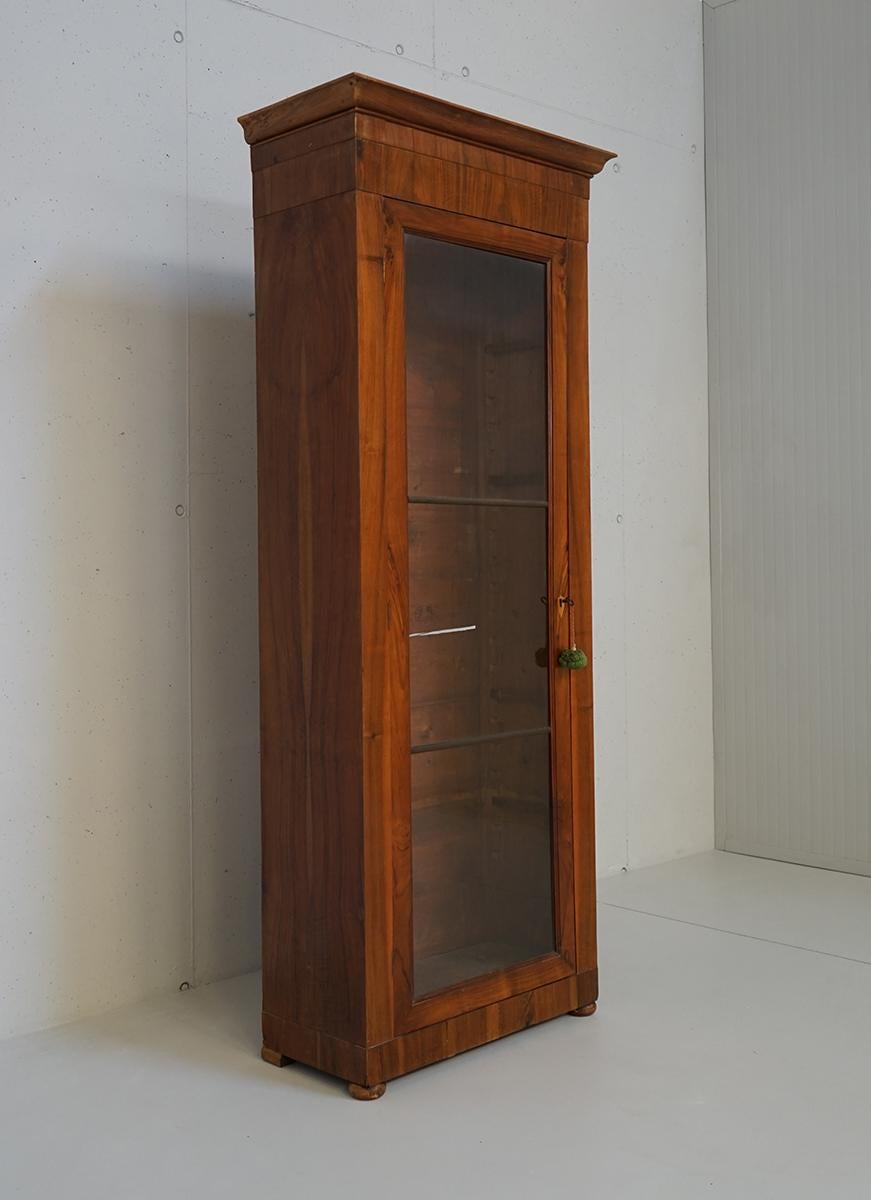 Pair of Late Empire Style Bookcases In Fair Condition For Sale In Roveredo In Piano, IT