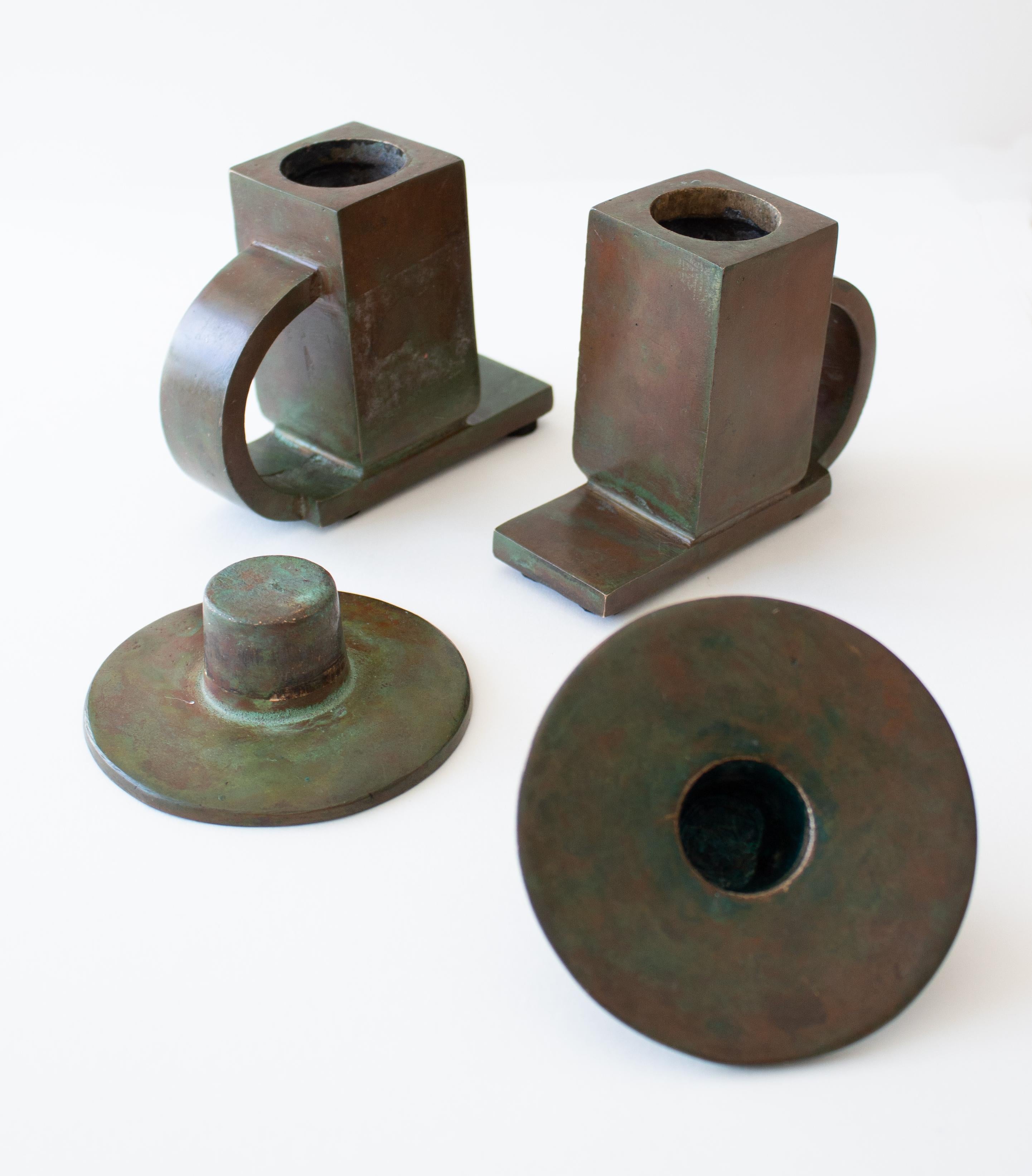 Pair of Late Functionalist Bronze Candlesticks – Sune Bäckström, Model 9040 For Sale 4