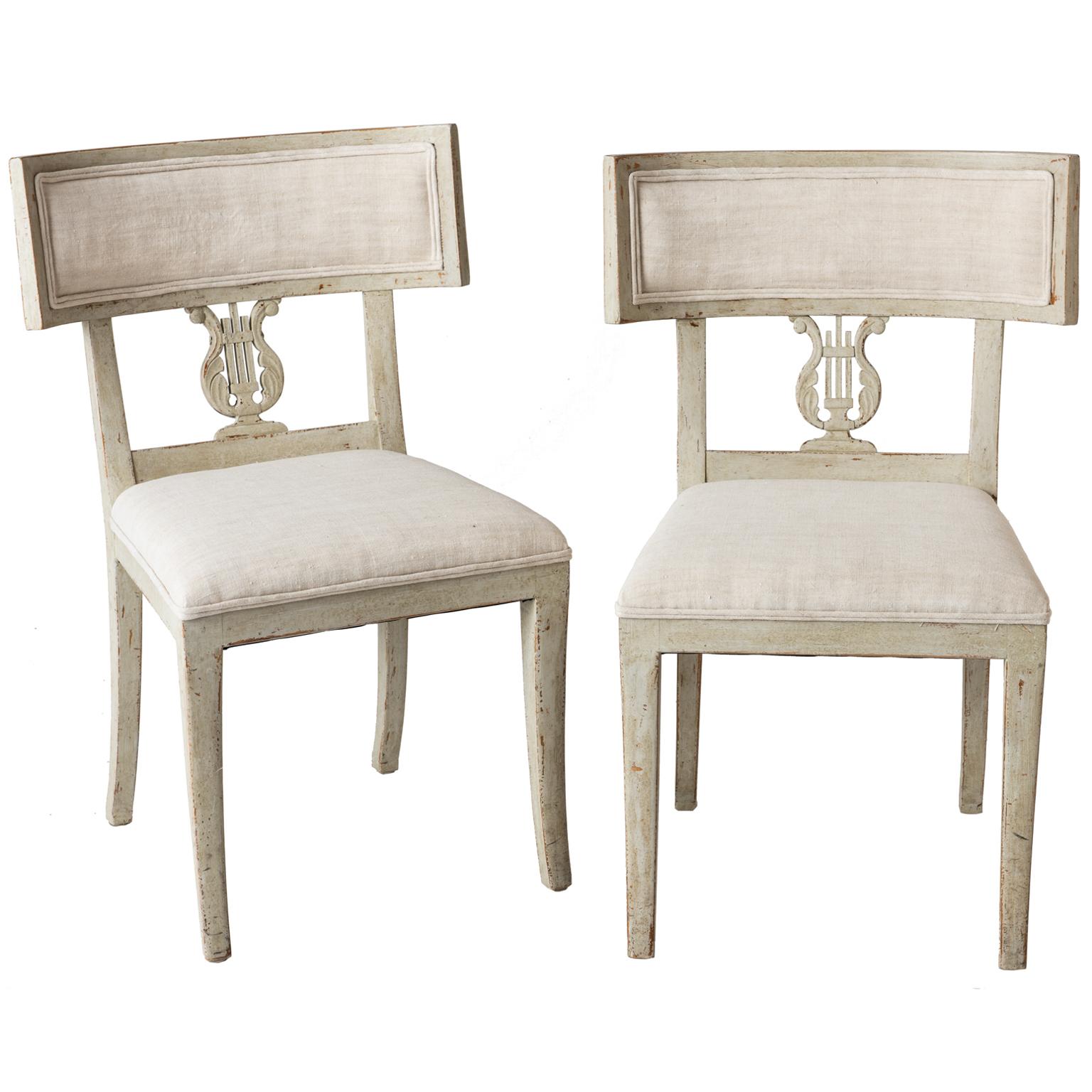 Pair of Late Gustavian Period Swedish Klismos Chairs, circa 1815 For Sale