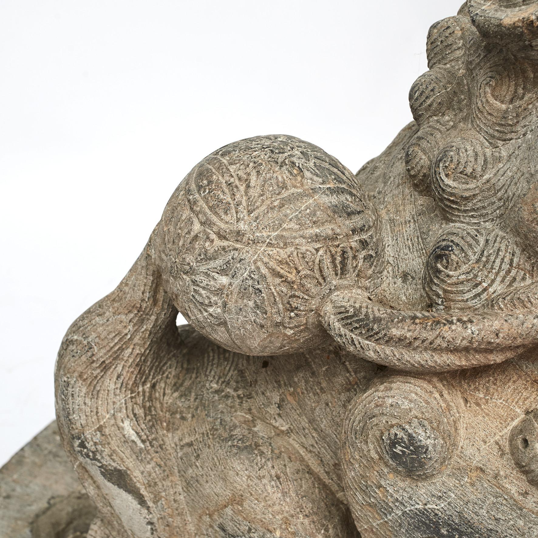 Antike Paar späten Ming Dynasty Silk Road geschnitzten Stein Wächter Löwen (Ming-Dynastie) im Angebot