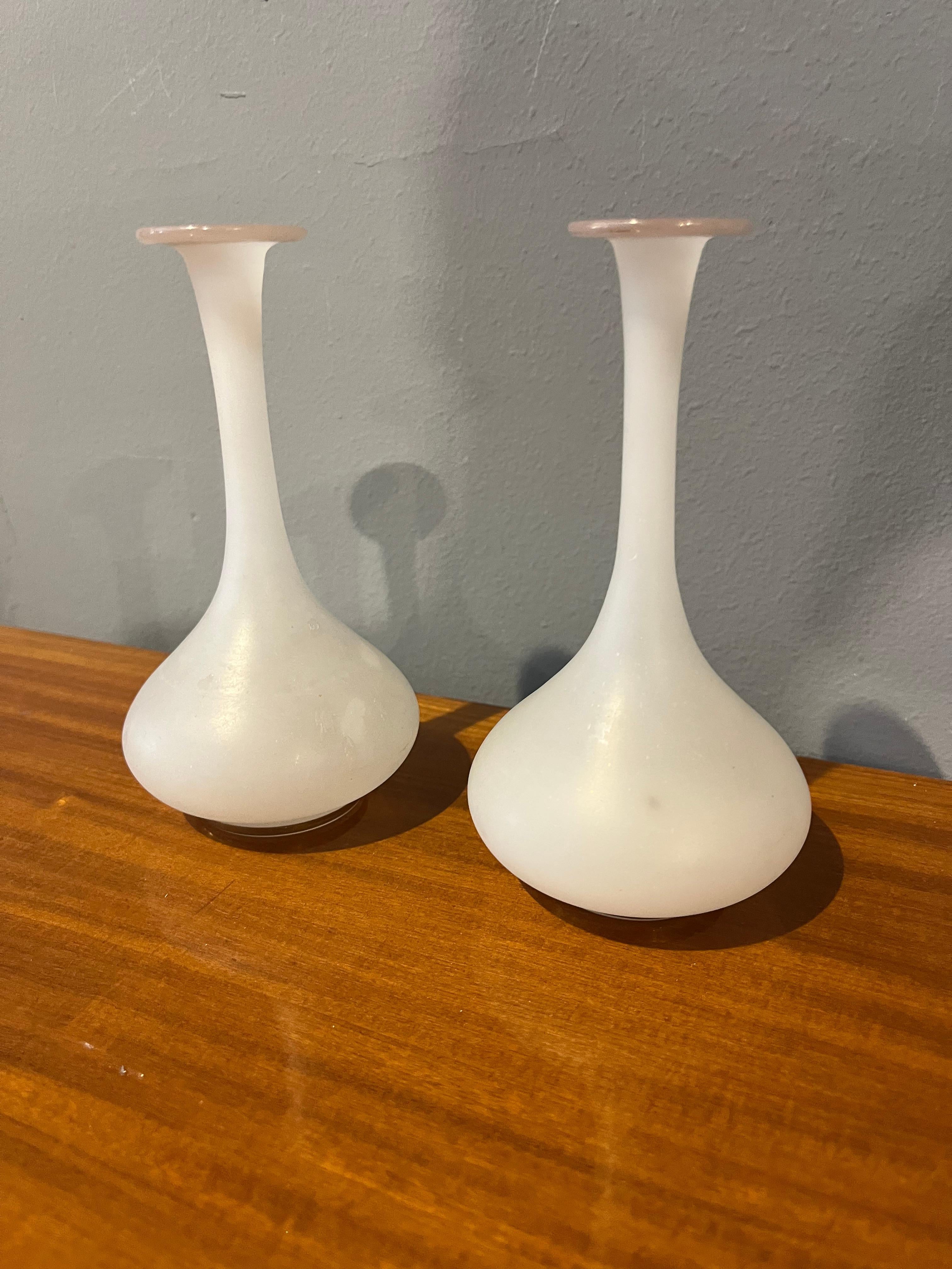 pair of late nineteenth-century vases English en venta