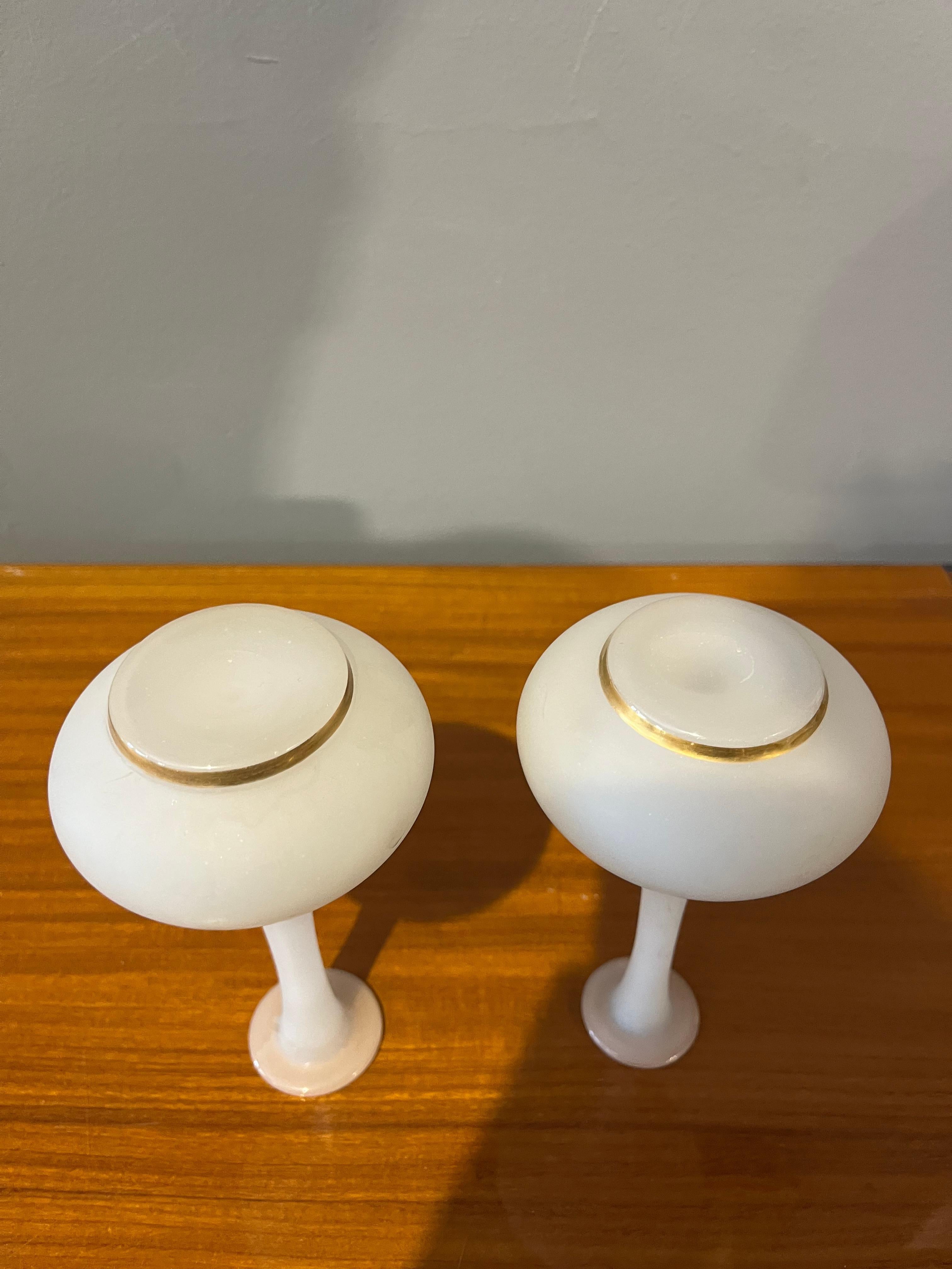 pair of late nineteenth-century vases en venta 1