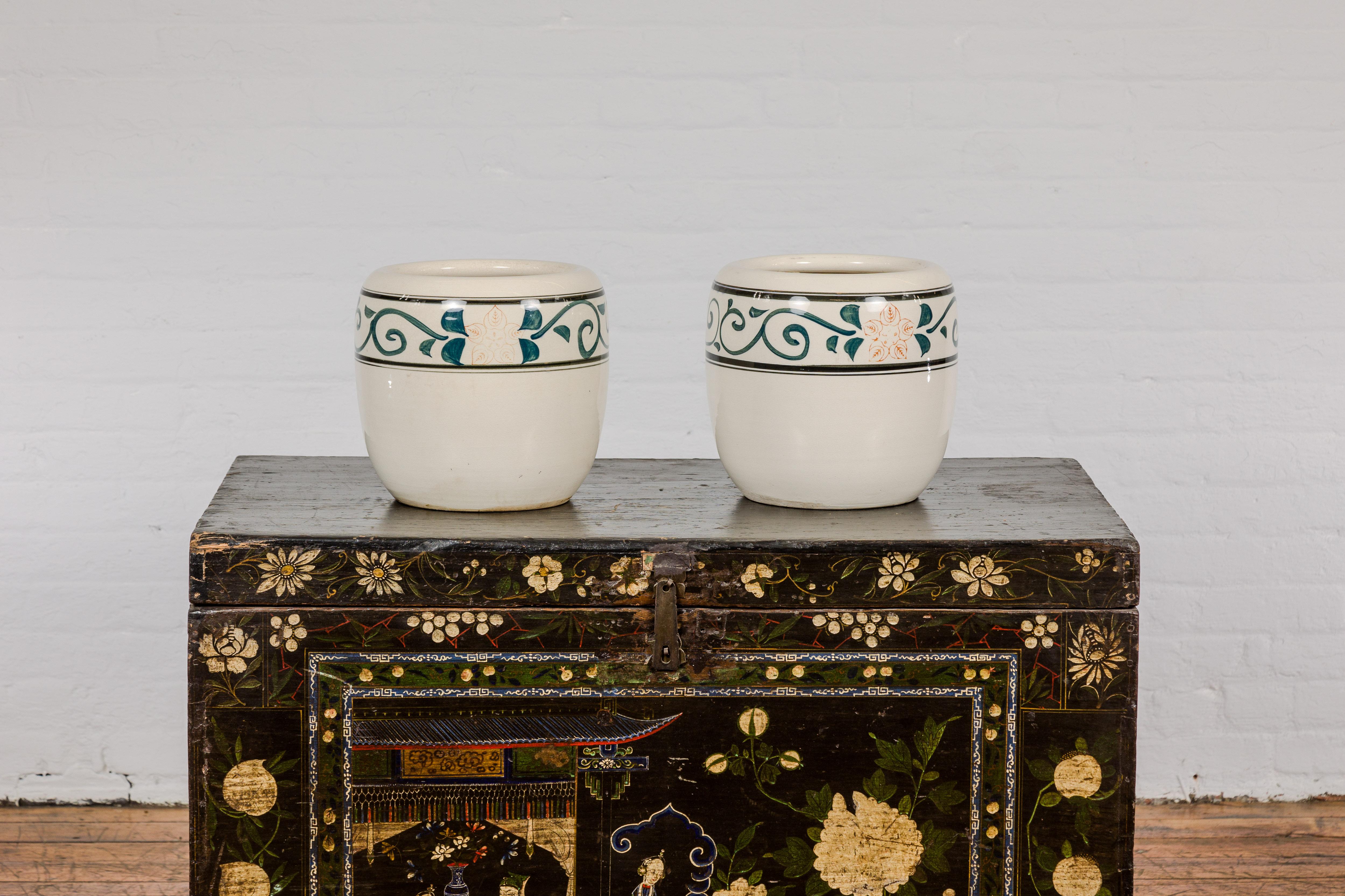 Pair of Late Qing Dynasty Ceramic Planters with Green Floral Décor For Sale 9
