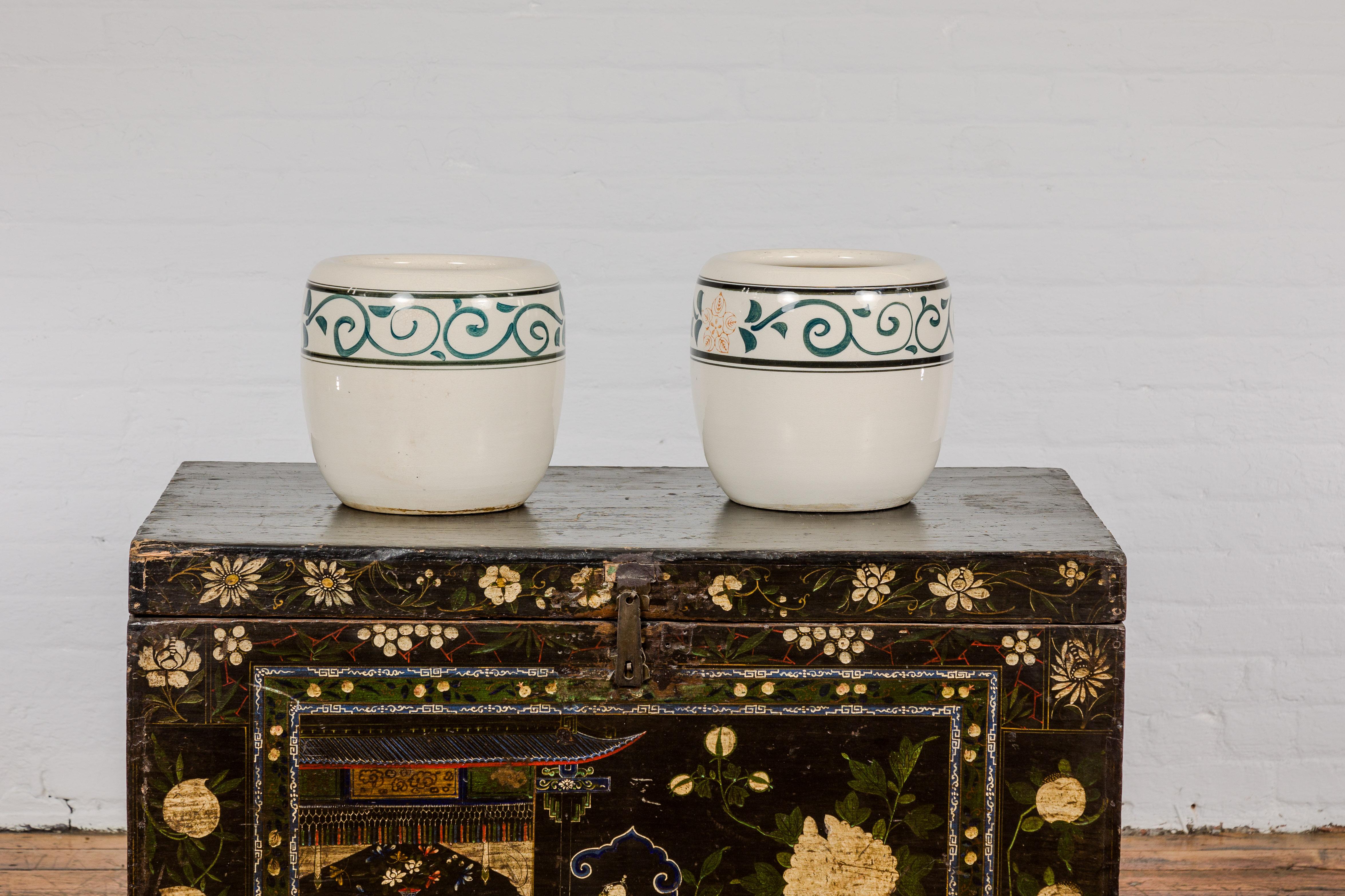 Pair of Late Qing Dynasty Ceramic Planters with Green Floral Décor For Sale 10