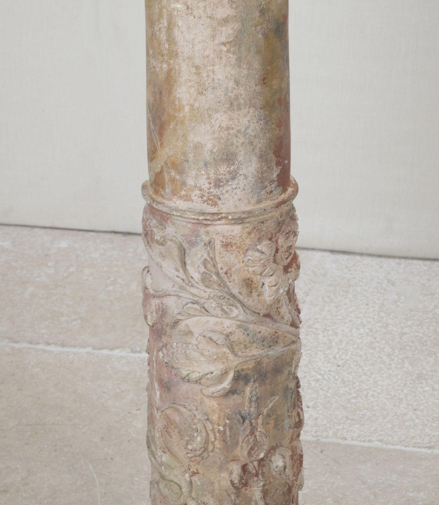 Pareja de lámparas de columna de época renacentista tardía en venta 4