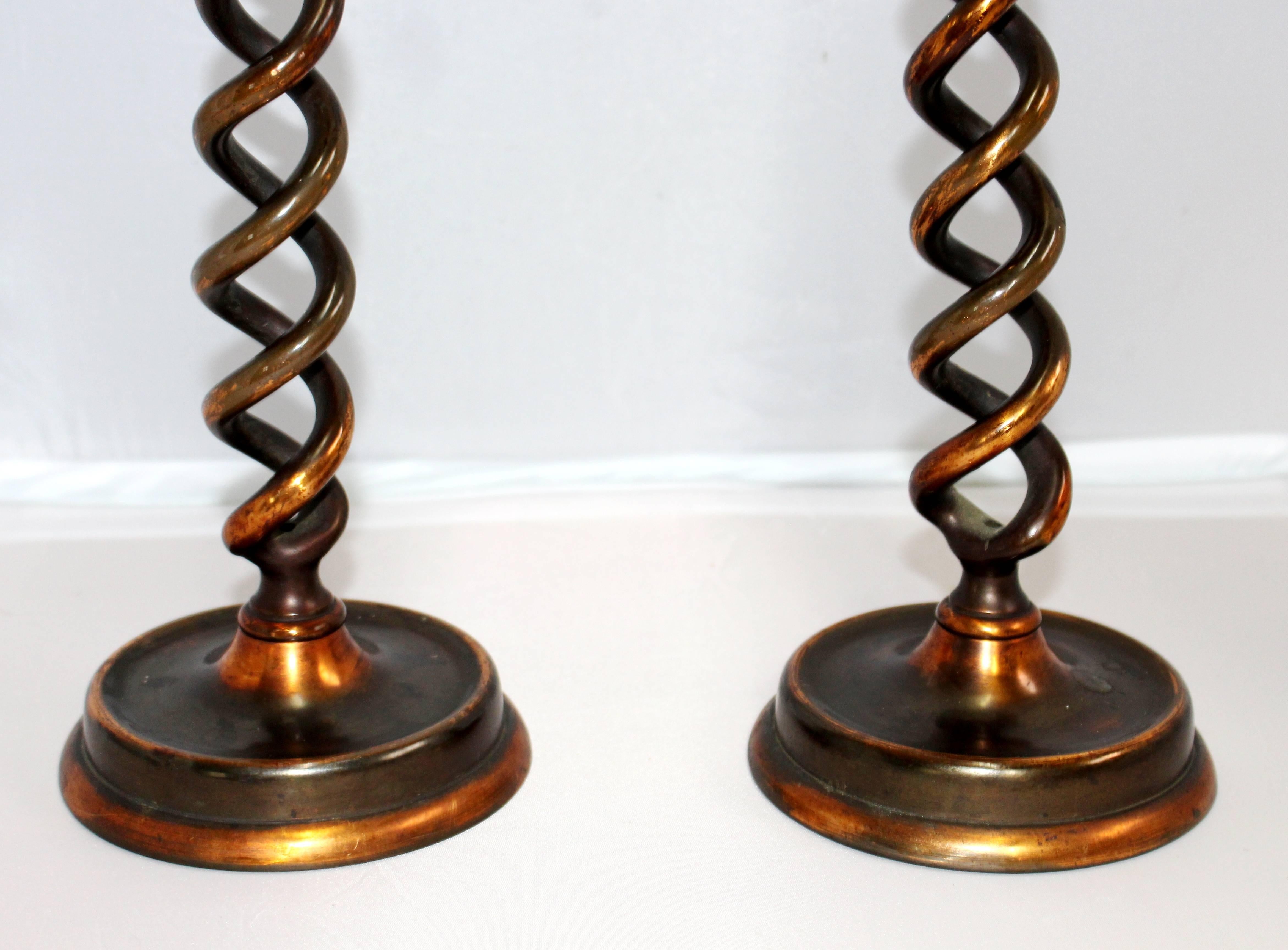 Pair of Late Victorian Barley Twist Candle Sticks In Good Condition For Sale In Worcester, Worcestershire