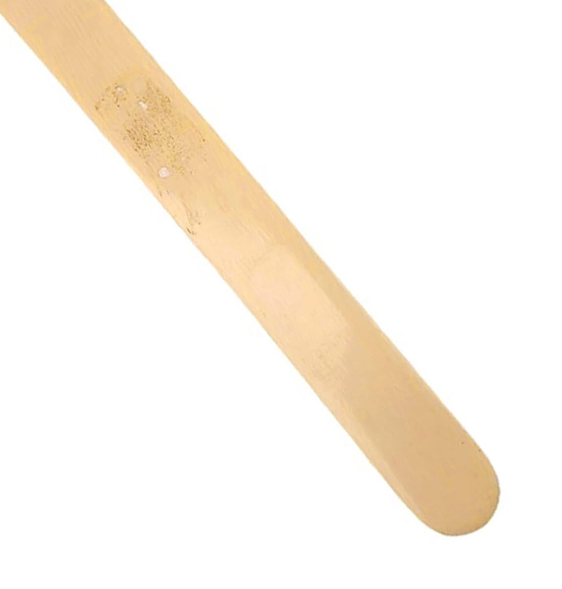 Paar spätviktorianische englische elfenbeinfarbene Brieföffner mit Sterlingsilbergriffen im Angebot 1