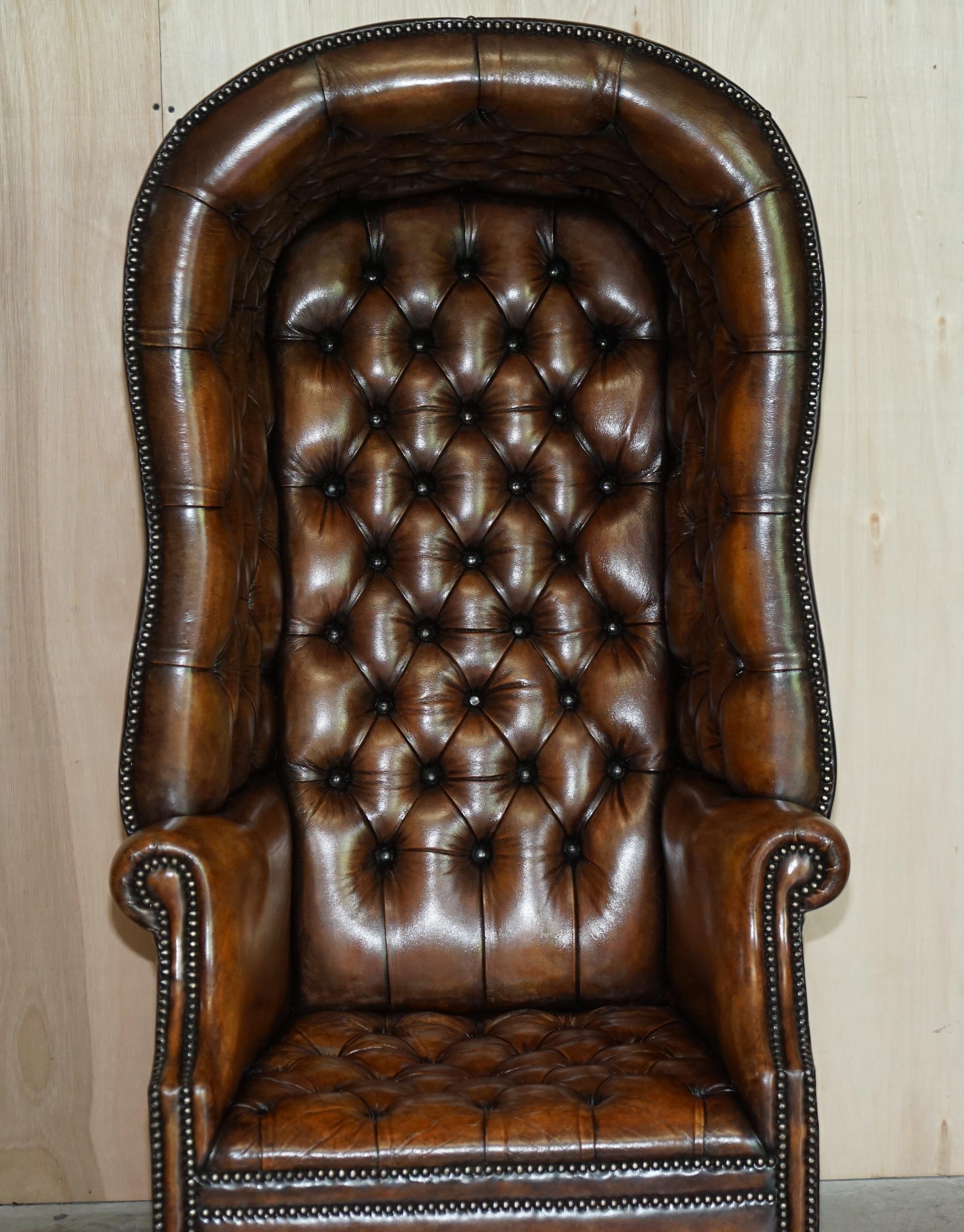 Pair of Late Victorian Hand Dyed Brown Leather Chesterfield Porters Armchairs For Sale 11
