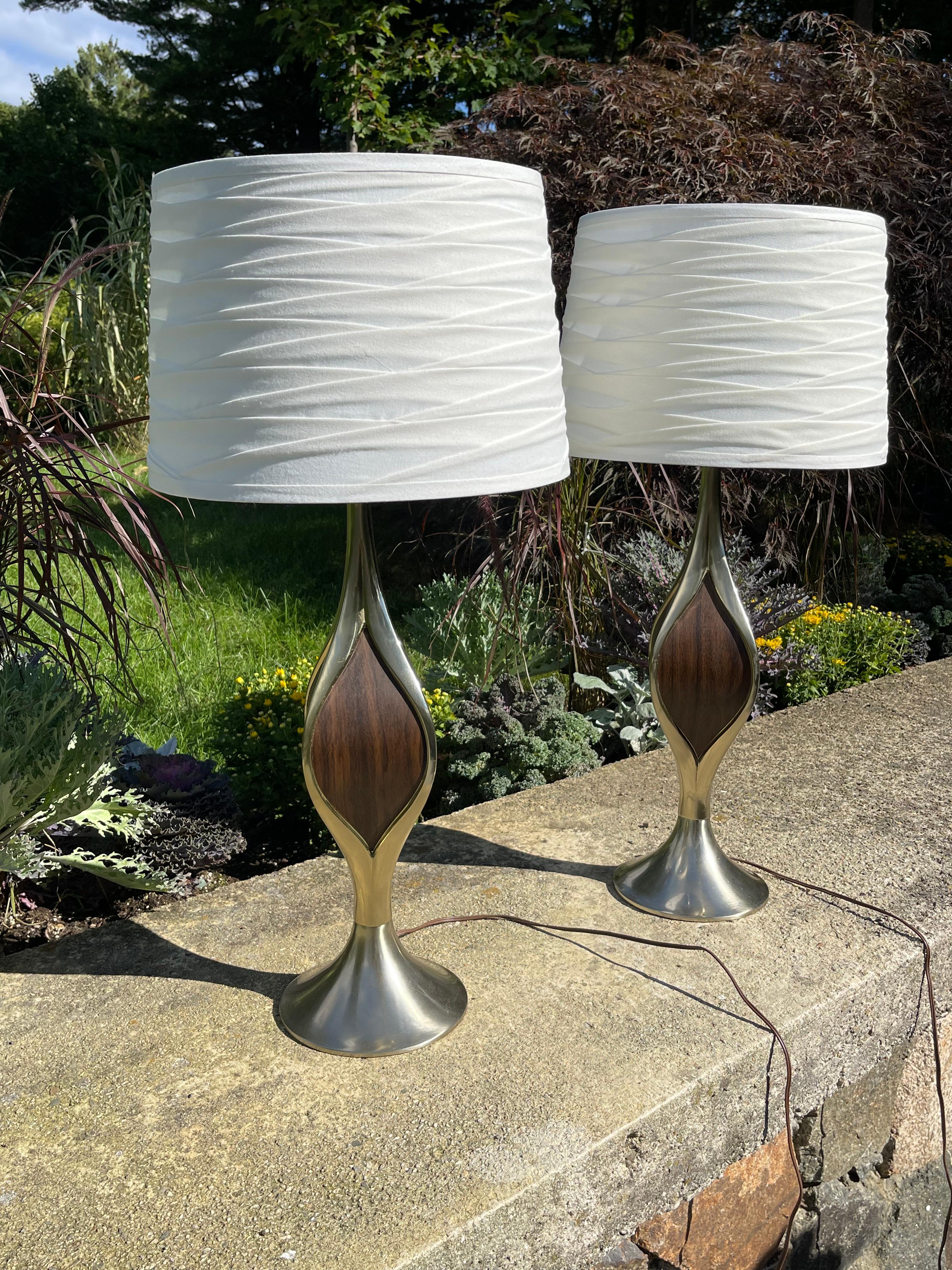 Pair of Laurel Lamps For Sale 6
