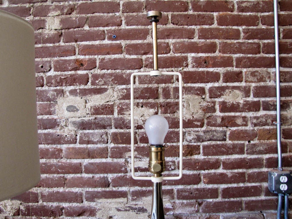 Paar Laurel-Tischlampen:: 1960 im Zustand „Gut“ im Angebot in Los Angeles, CA