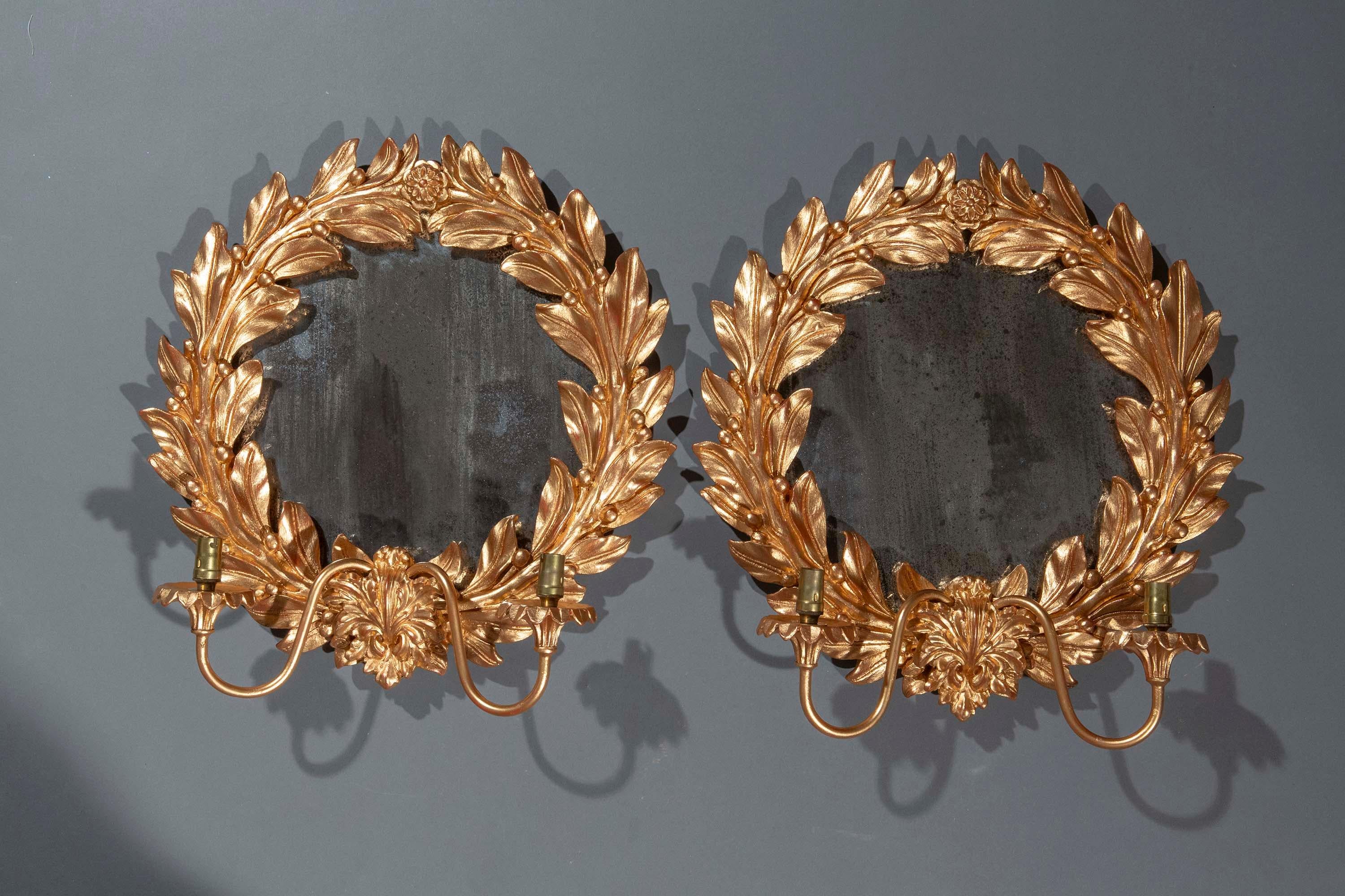 Pair of Laurel Wreath Wall Lights Hollywood Regency Style For Sale 2