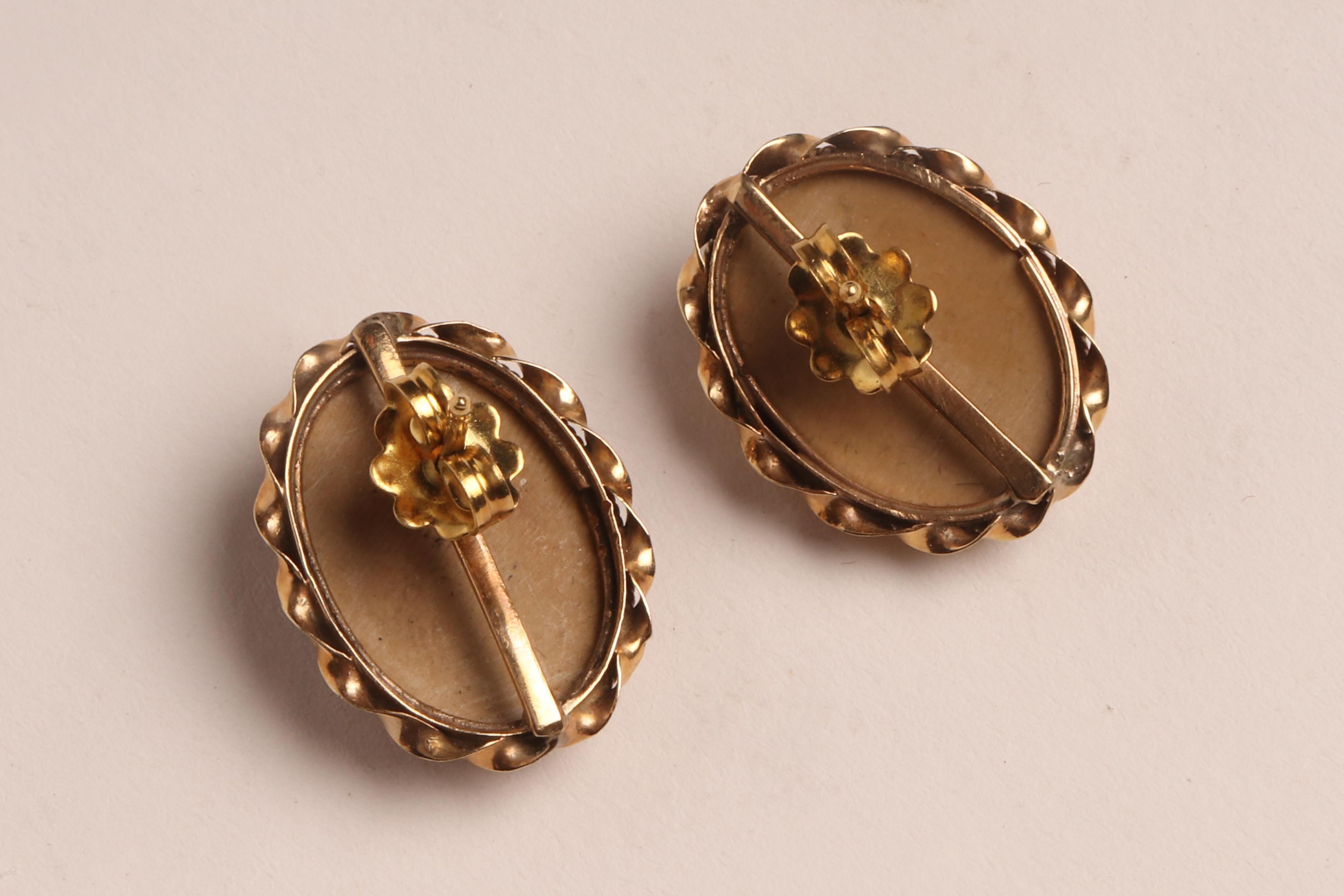 19th Century Pair of lava and gold earrings, Italy end of 19th century.  For Sale