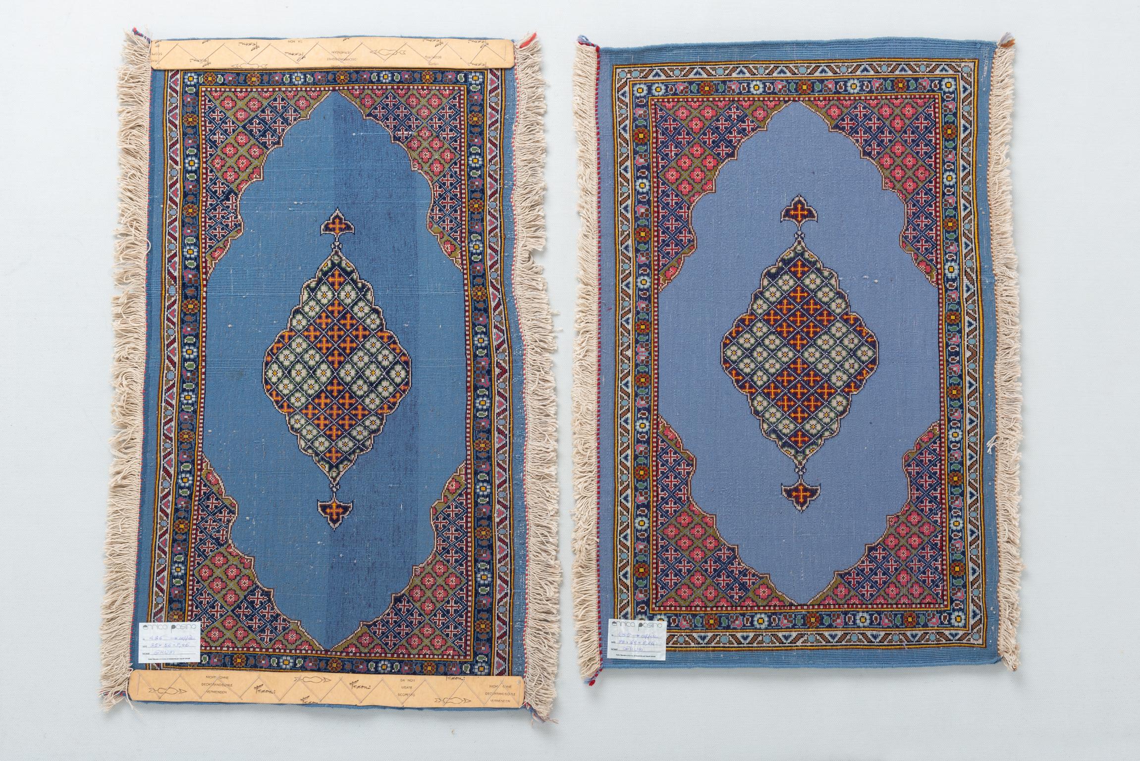 Paar lavendelfarbene indische Teppiche (Handgeknüpft) im Angebot