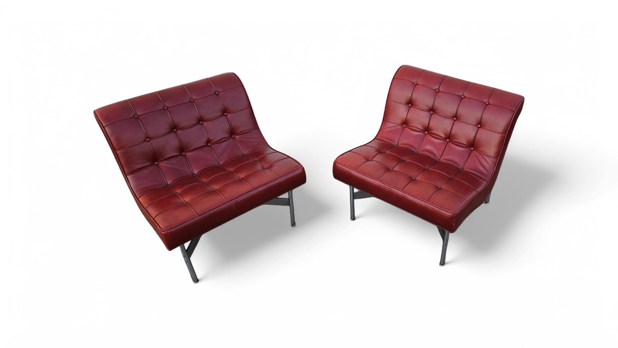 20th Century Pair of Laverne Leather Lounge Chairs For Sale