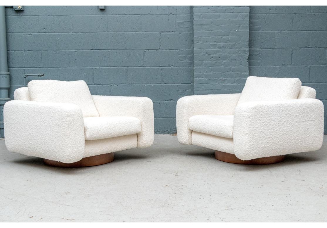 Pair Of Lawson-Fenning Custom Swivel Club Chairs For Sale 4
