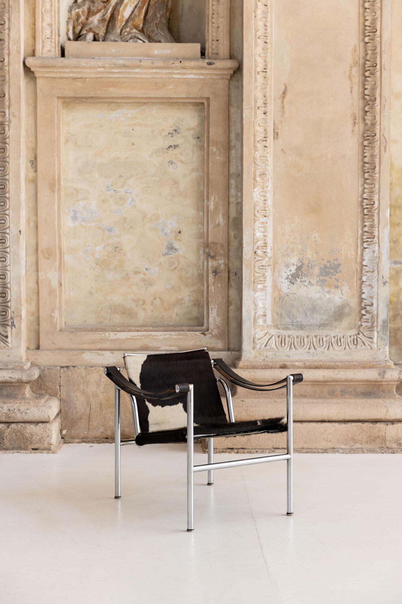 Chrome Pair of Lc1 armchairs by Le Corbusier & Charlotte Perriand for Cassina