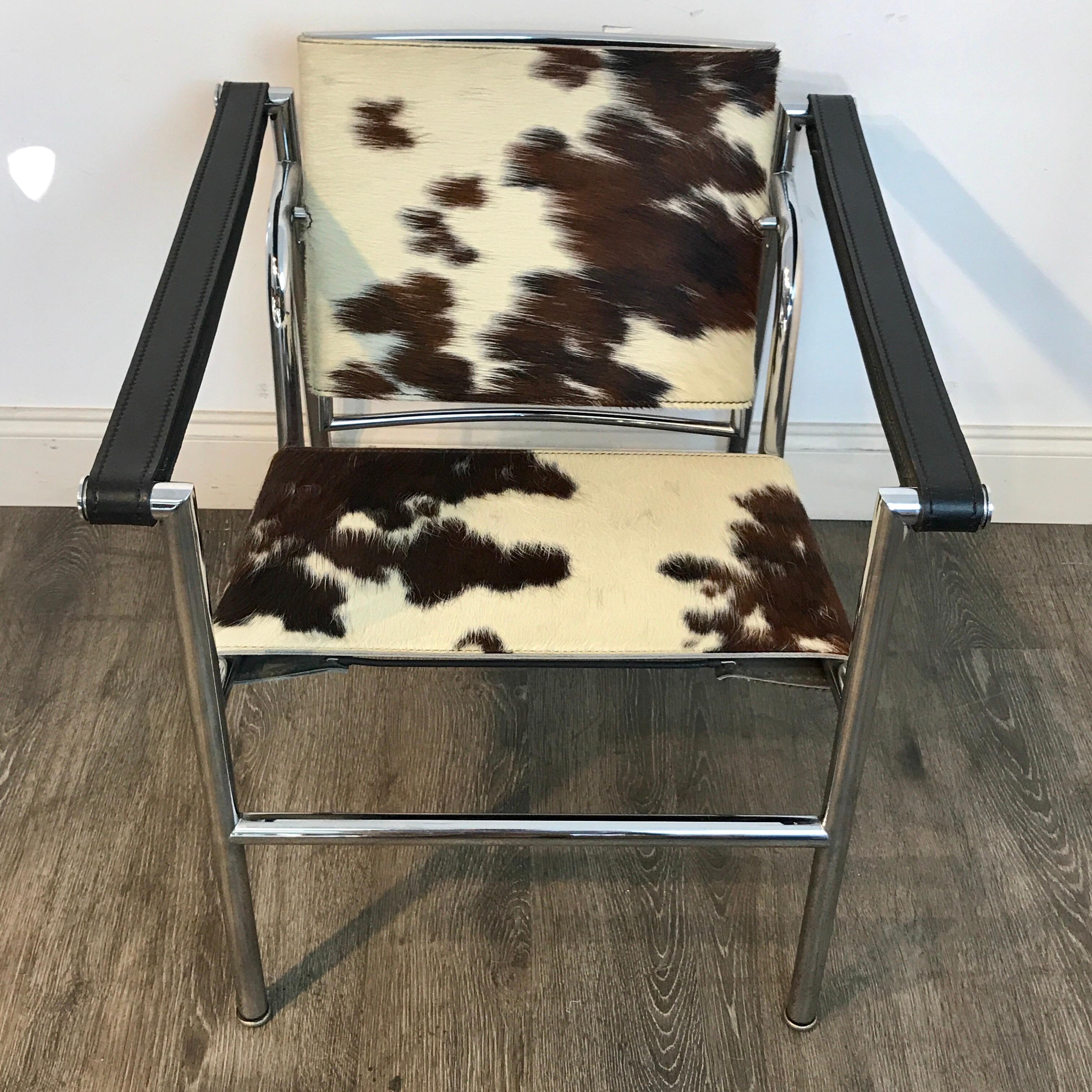 Pair of LC1 Sling Chairs in Cowhide, by Cassina 3