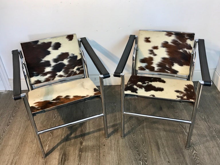 Pair Of Lc1 Sling Chairs In Cowhide By Cassina At 1stdibs