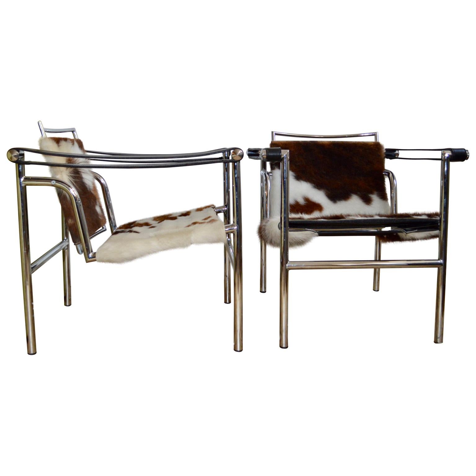 Pair of LC1 sling chairs in Pony skin.
Excellent 1980 examples of Le Corbusier's, Charlotte Perriand and Pierre Jeanneret, LC1 chair from 1928.