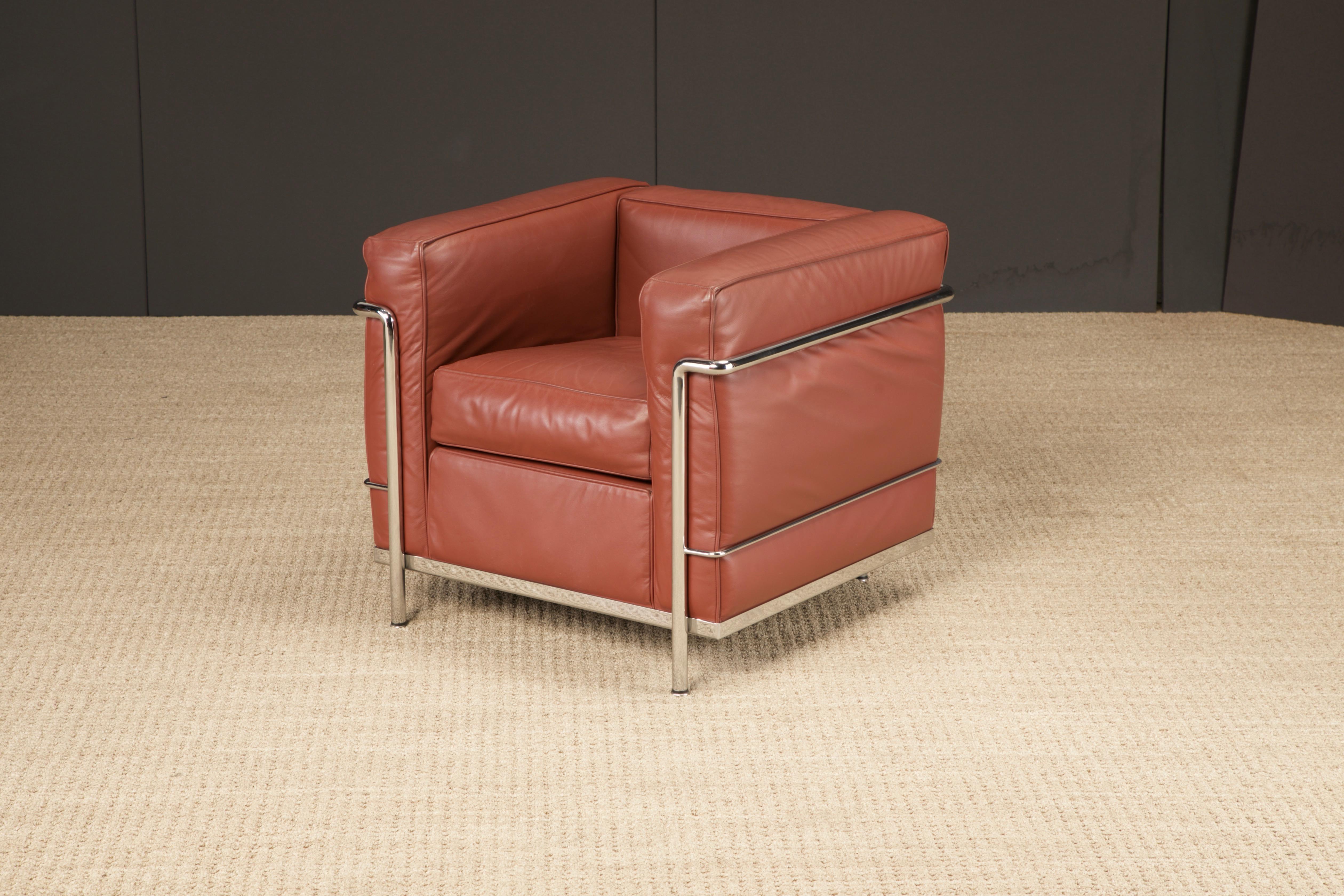 Coppia di poltrone club in pelle 'LC2' di Le Corbusier per Cassina, anni '70 circa, Firmate in vendita 4