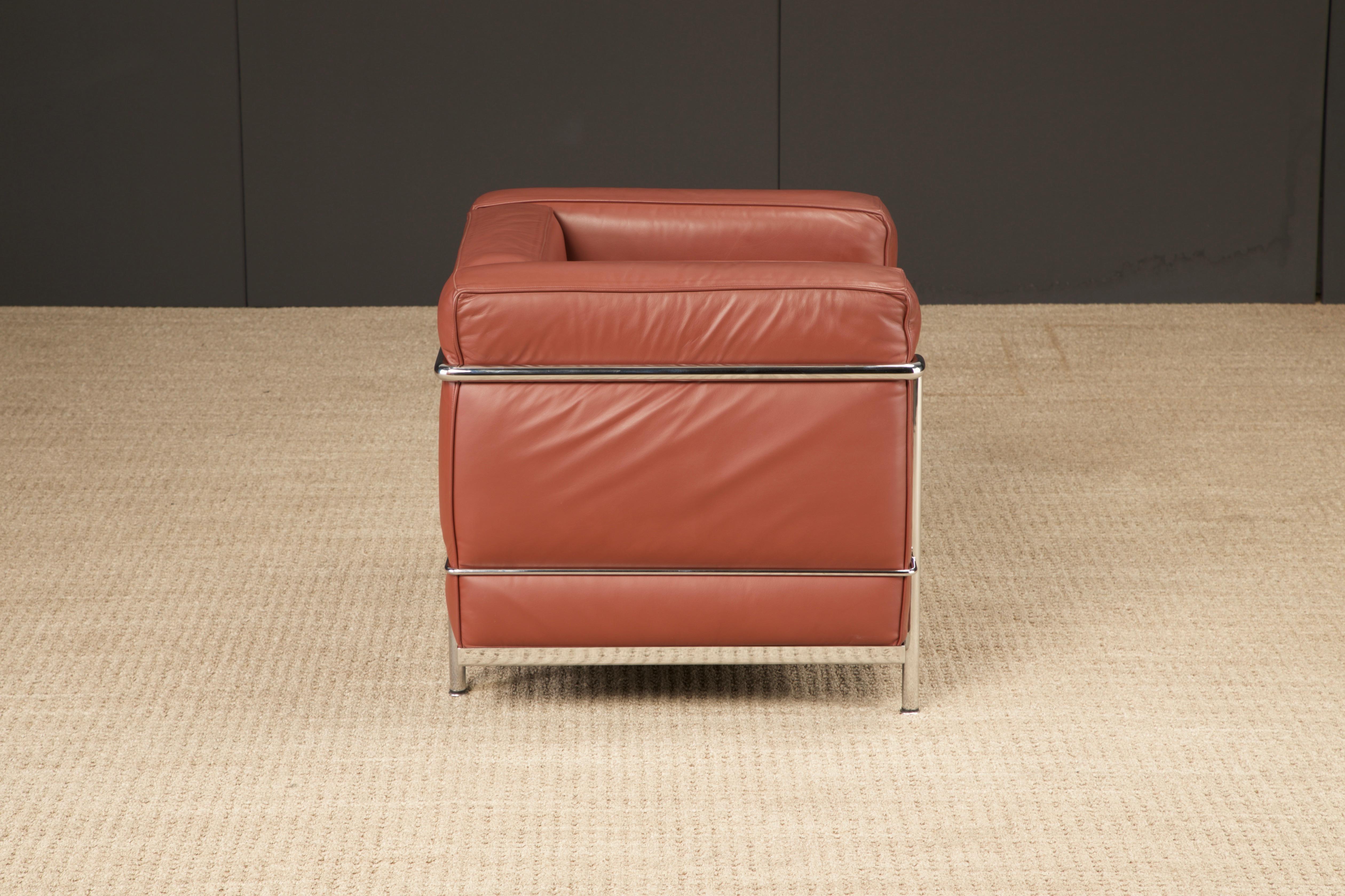 Pelle Coppia di poltrone club in pelle 'LC2' di Le Corbusier per Cassina, anni '70 circa, Firmate in vendita
