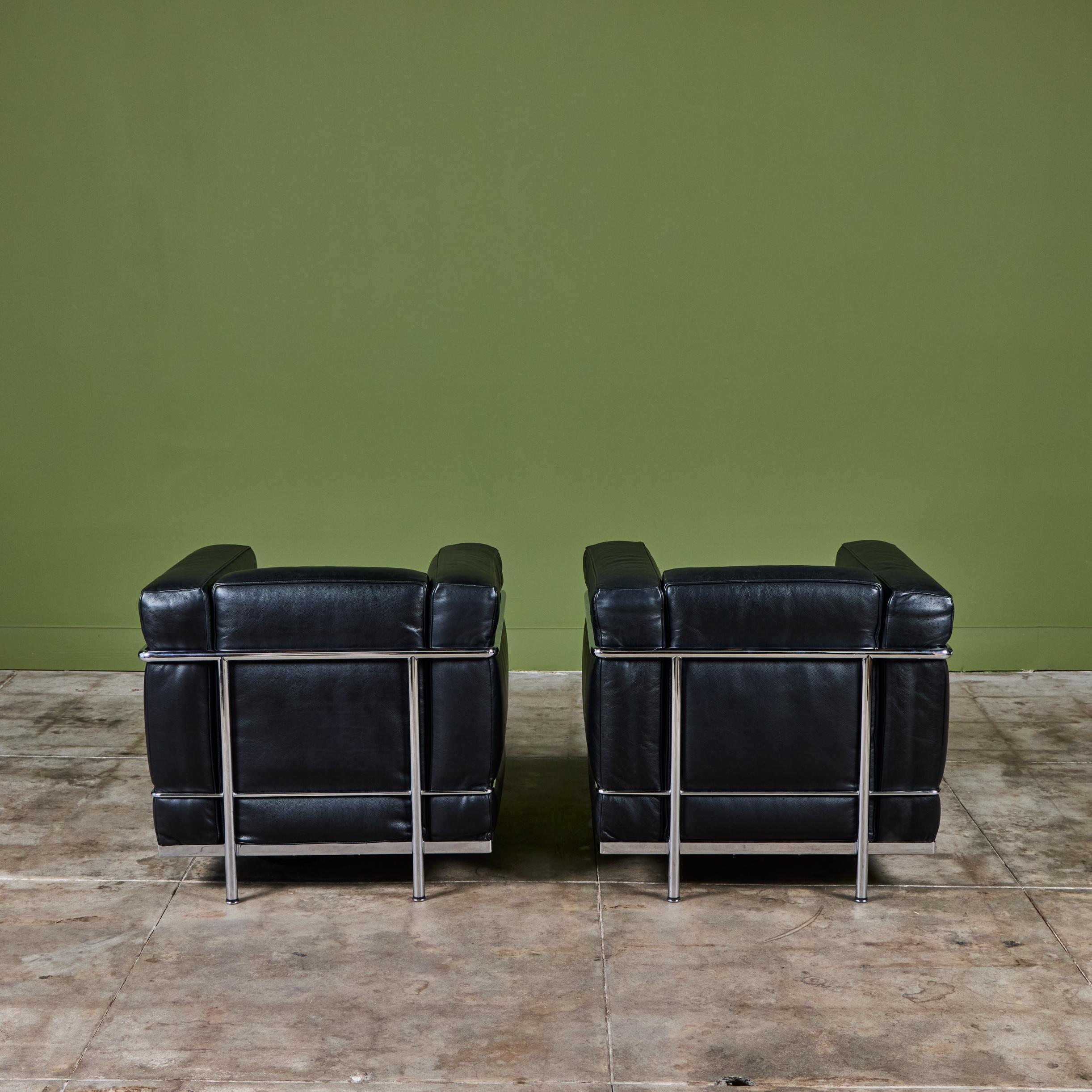 Pair of LC2 Lounge Chairs by Le Corbusier for Cassina For Sale 2