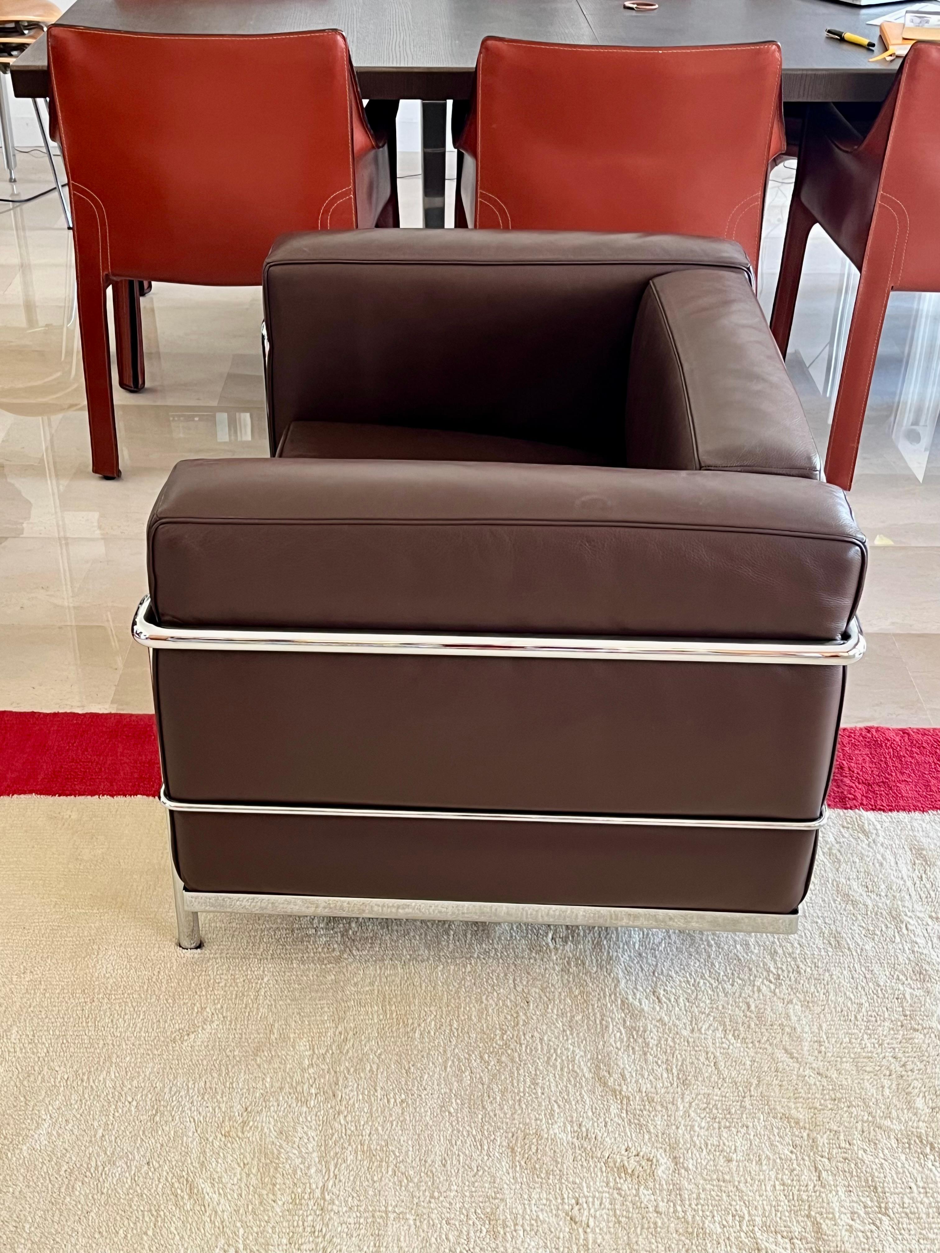 Paire de  Fauteuils LC3, Le Corbusier, Jeanneret & Perriand pour Cassina, années 1990 en vente 6